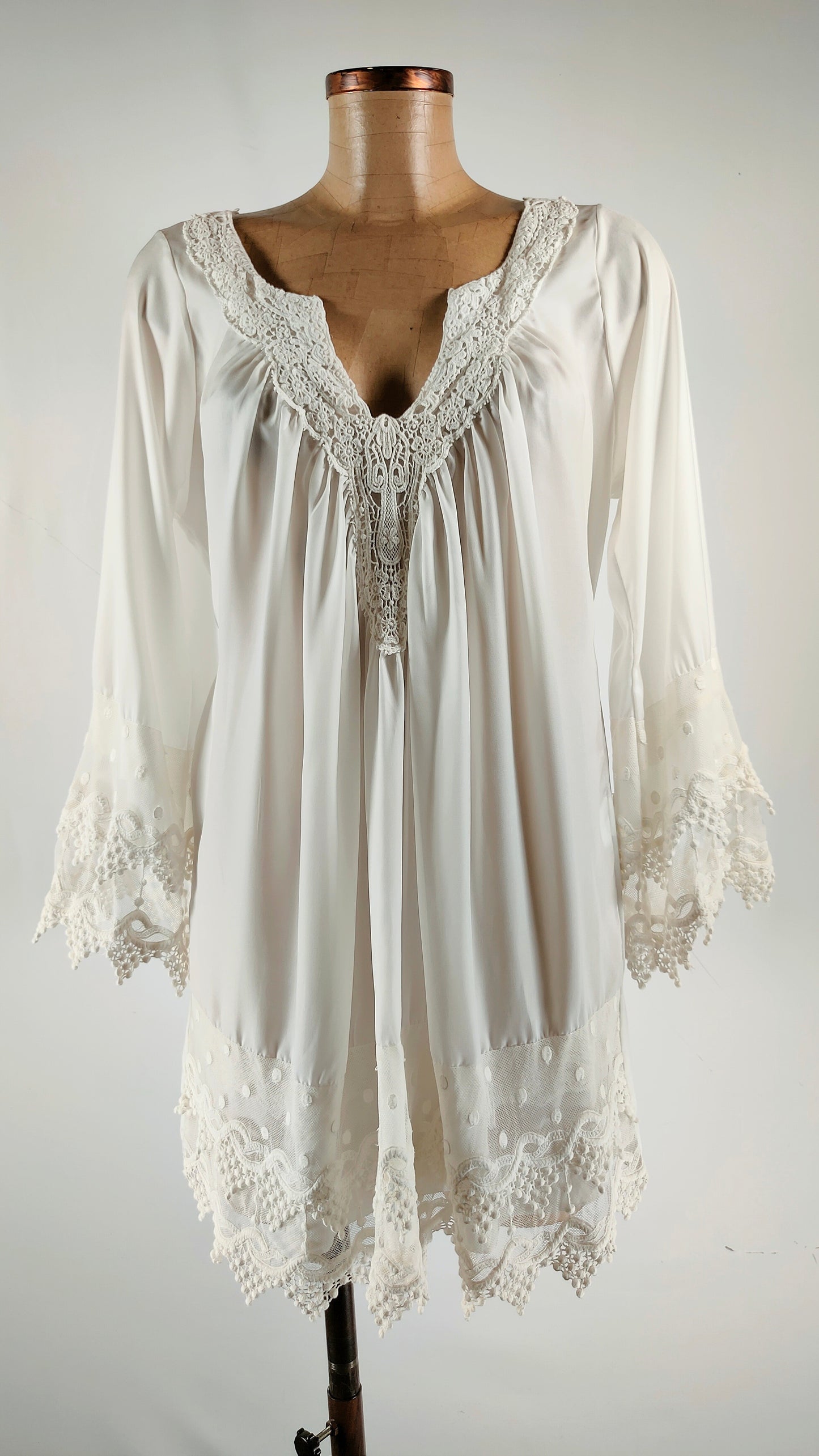 Vestido blanco Laurie & Joe