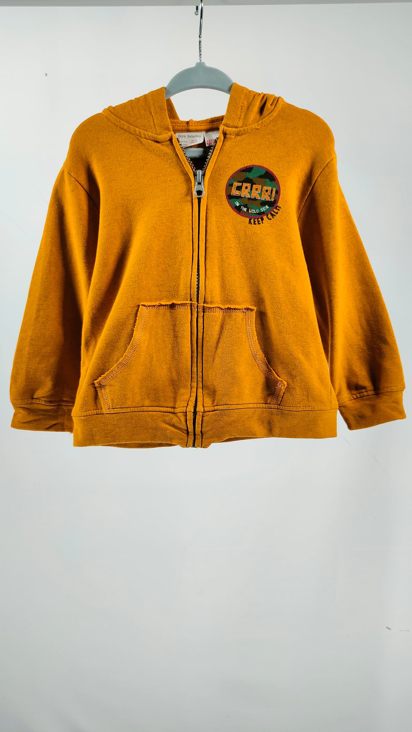 Sudadera mostaza con cremallera