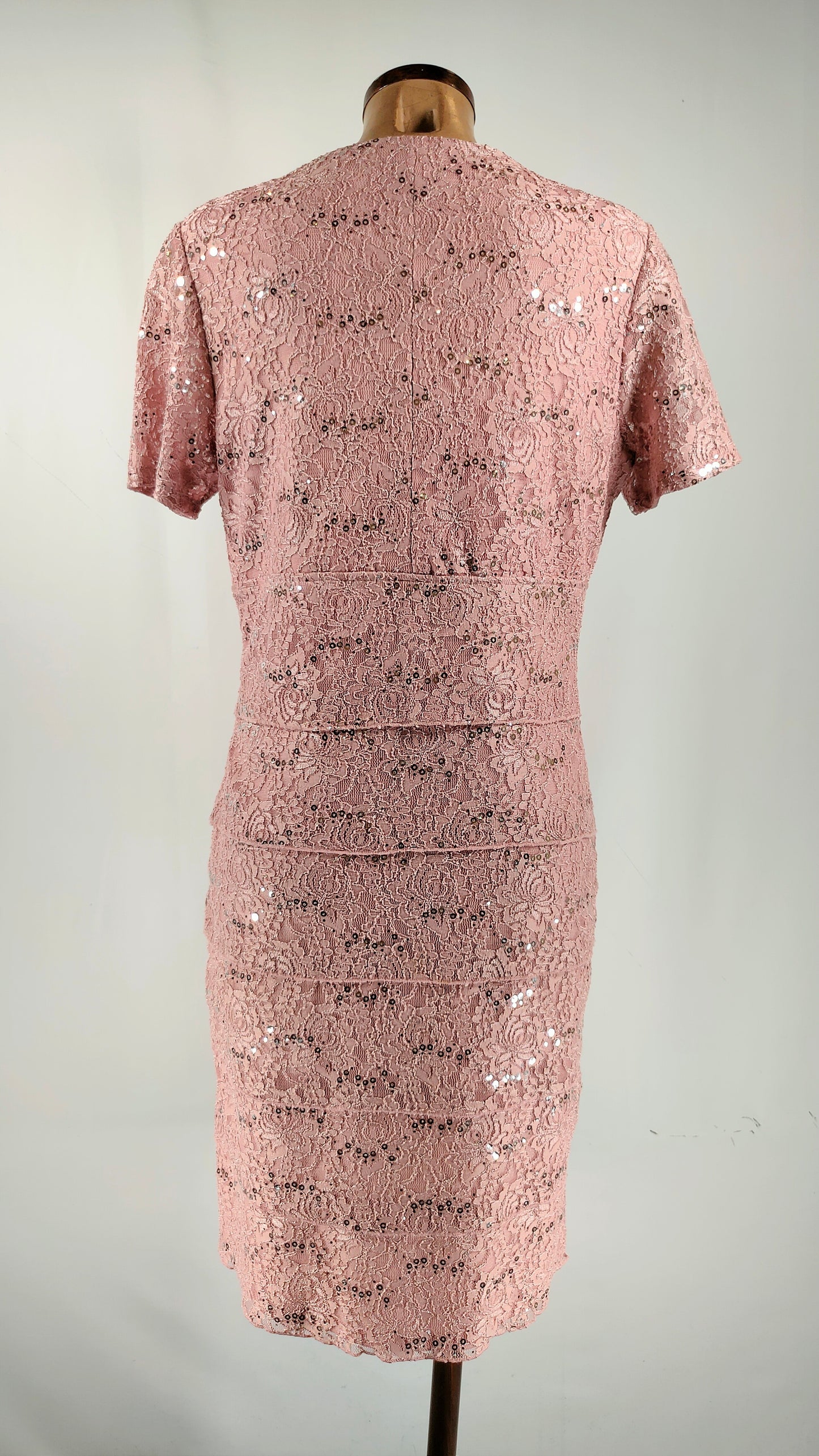 Vestido de lentejuelas rosa ECI
