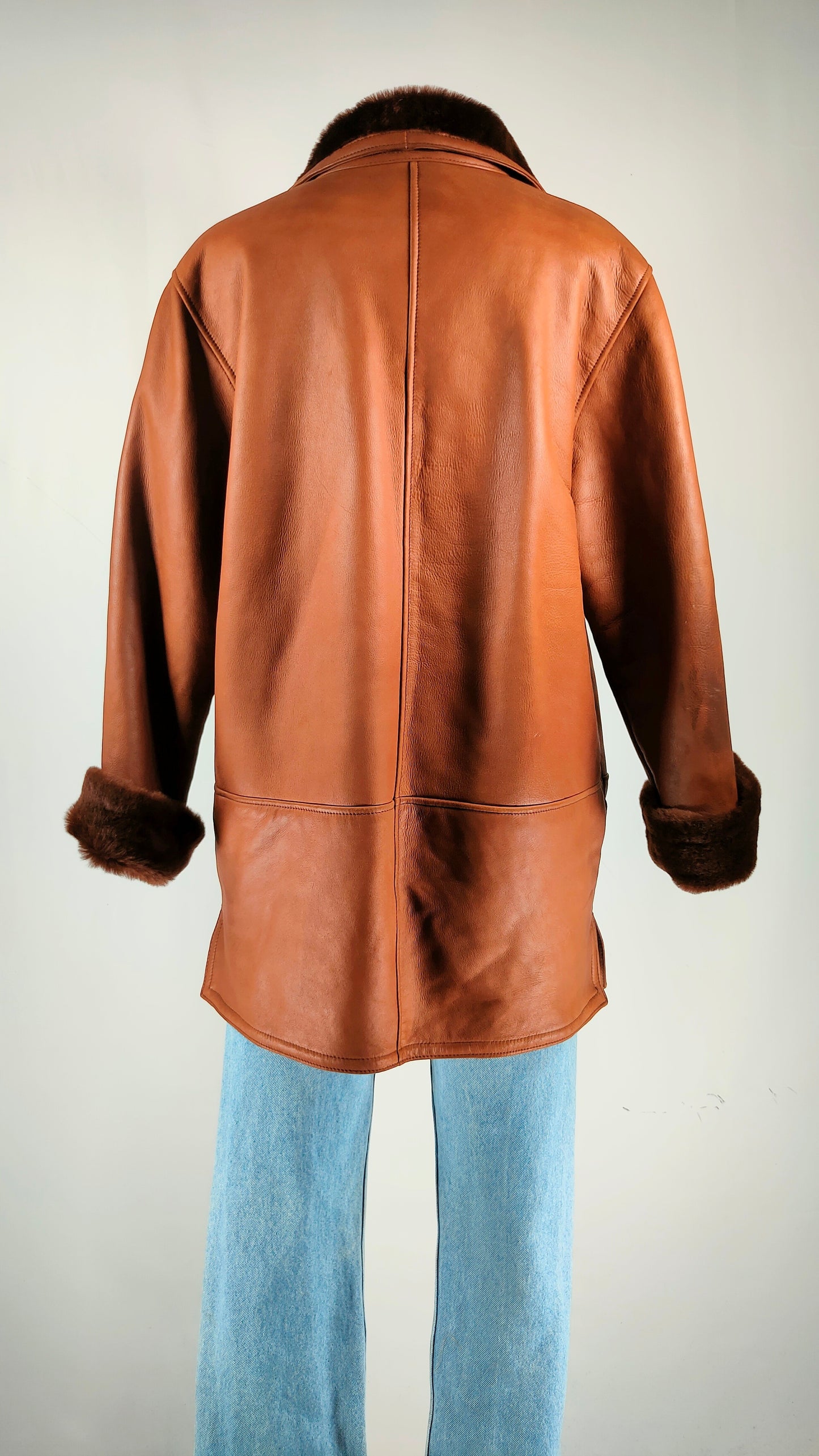 Chaqueta de polipiel y pelo sintético marrón