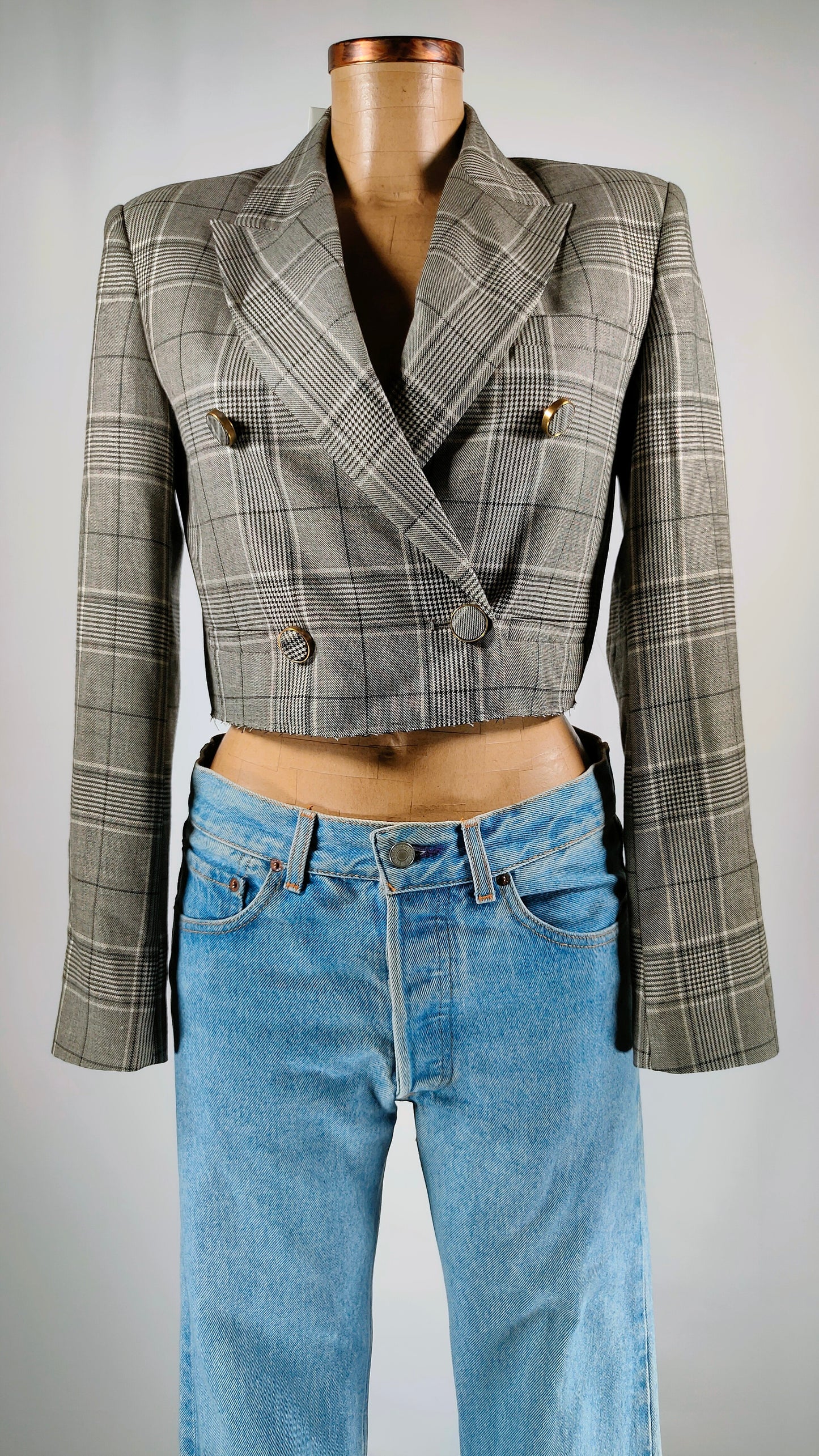 Americana crop con efecto deshilachado