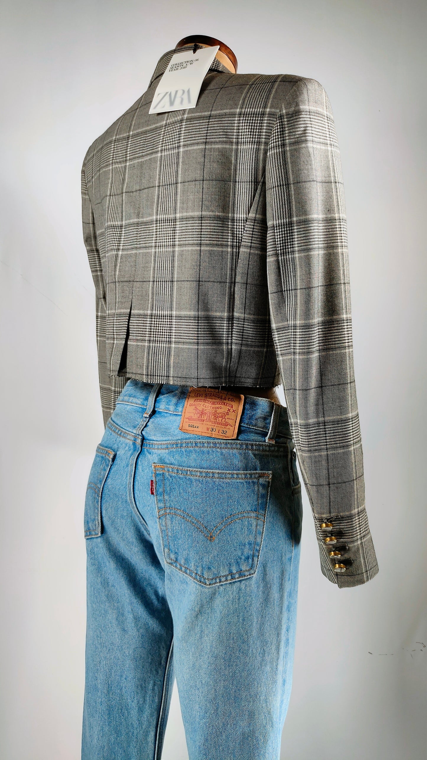 Americana crop con efecto deshilachado
