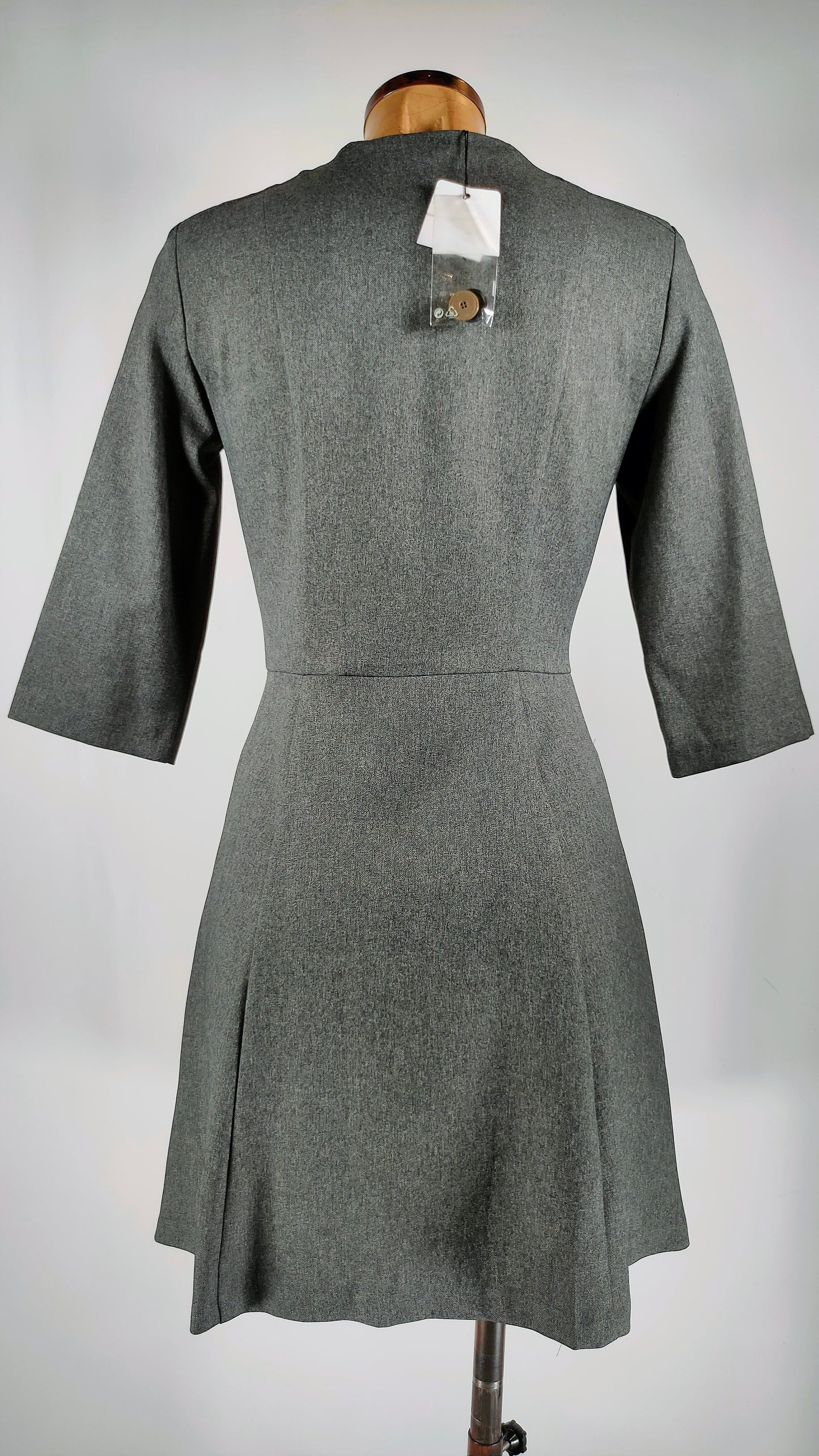 Vestido Gris con doble botonadura MNG
