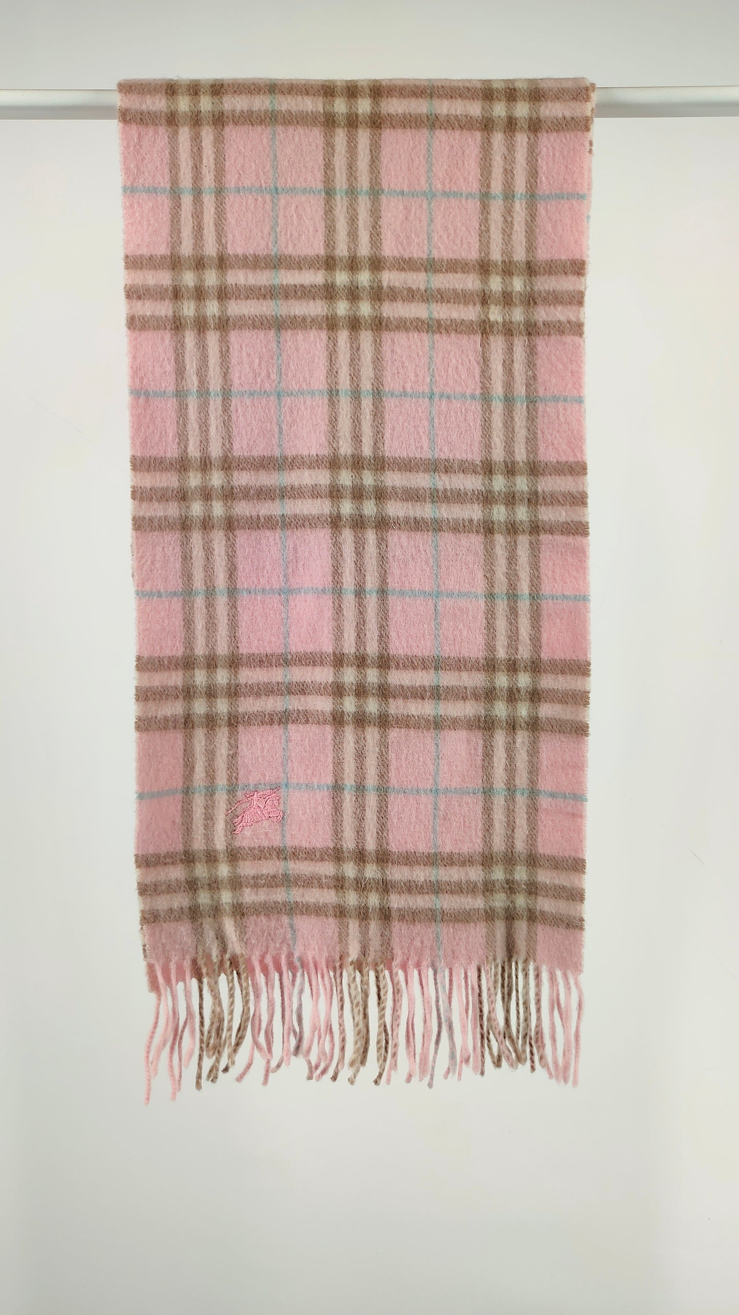 Bufanda Burberry en tonos rosa