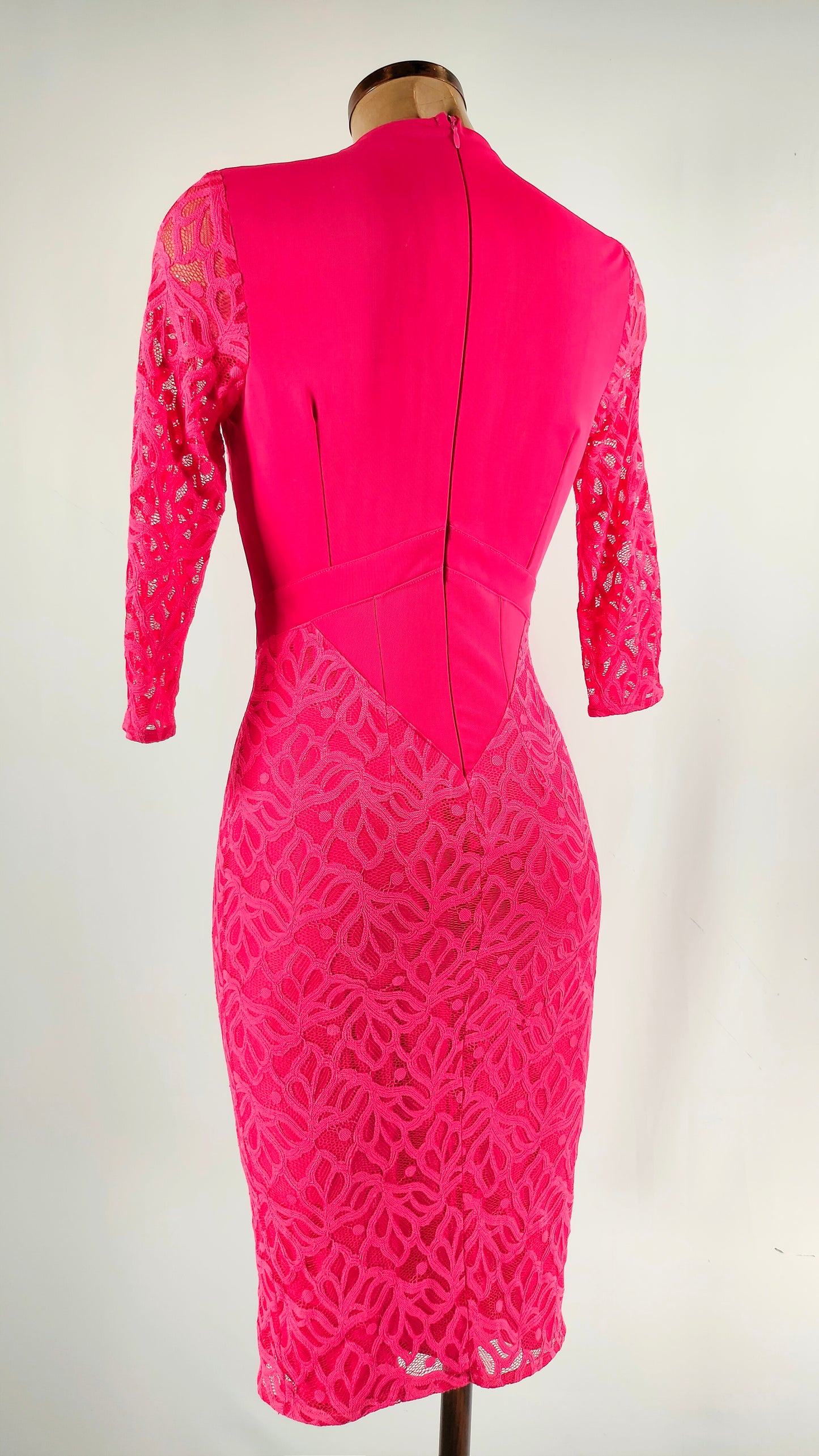 Vestido fucsia Guess