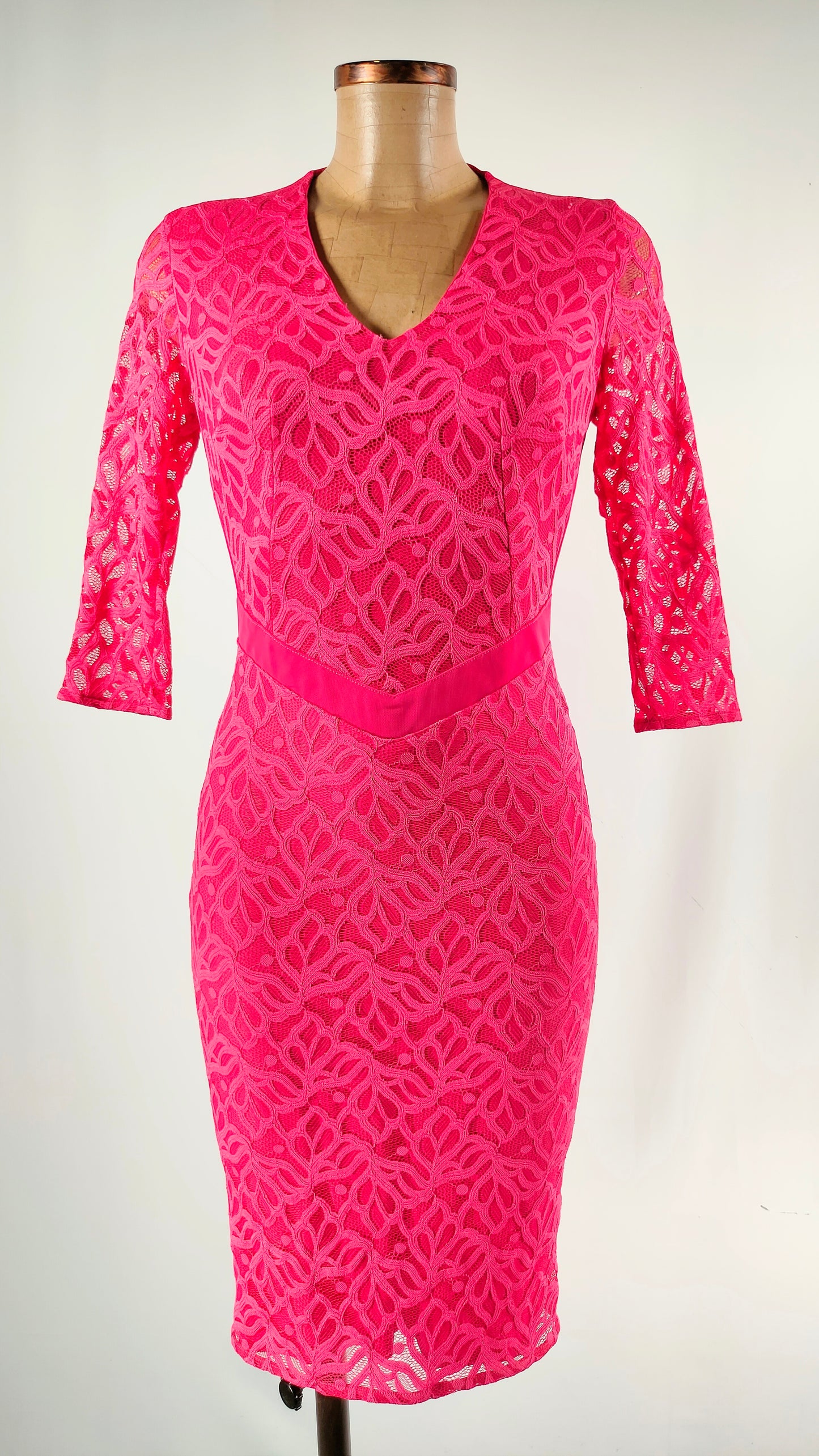 Vestido fucsia Guess