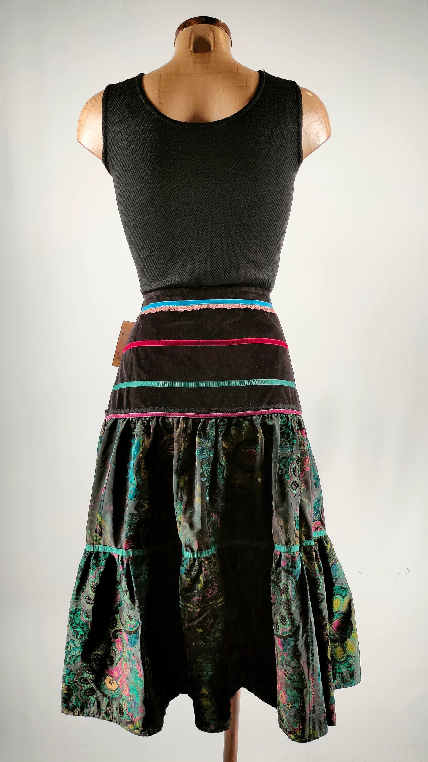 Falda midi aterciopelada Ángel Iglesias