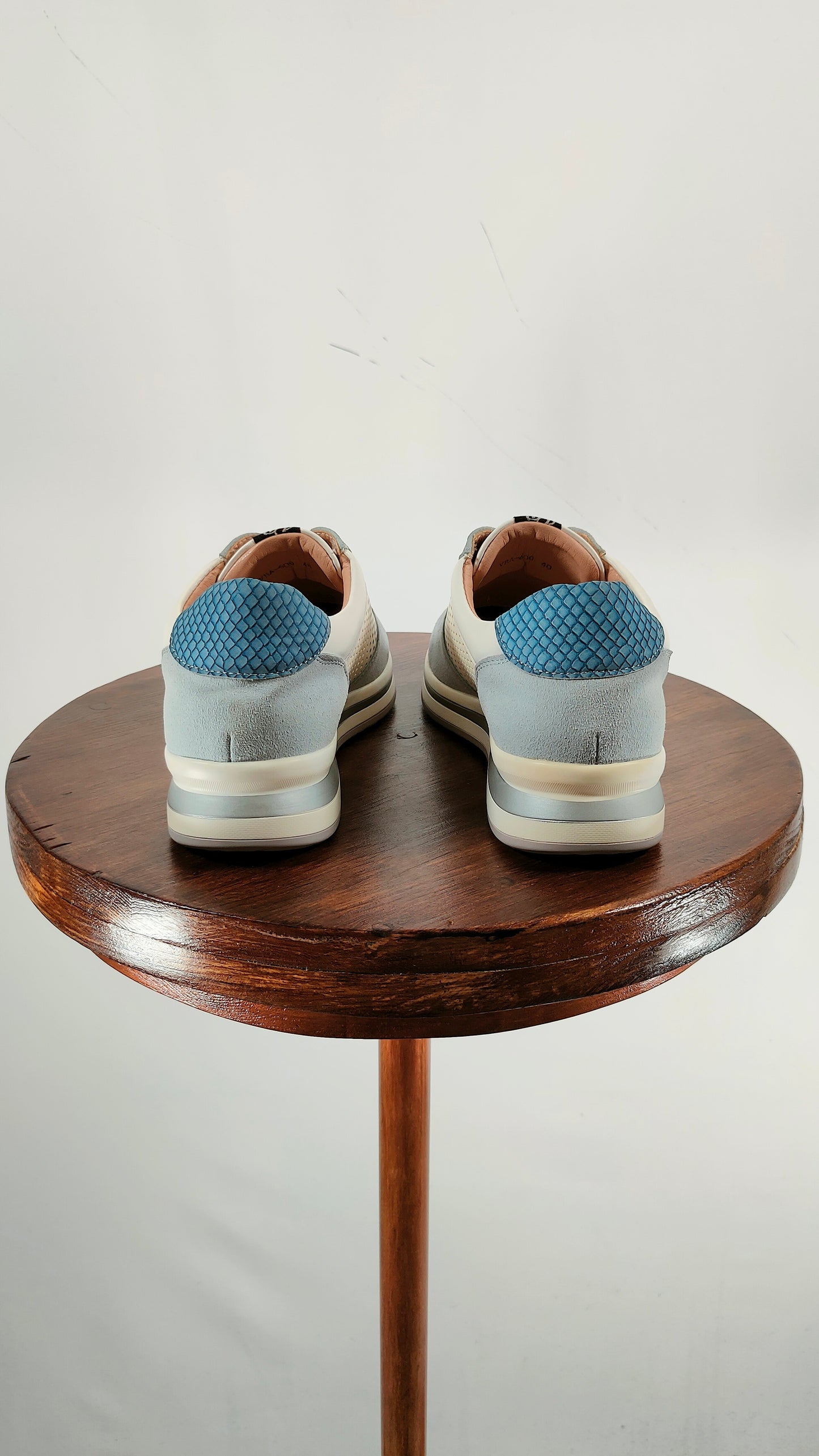 Zapatillas caladas Virucci