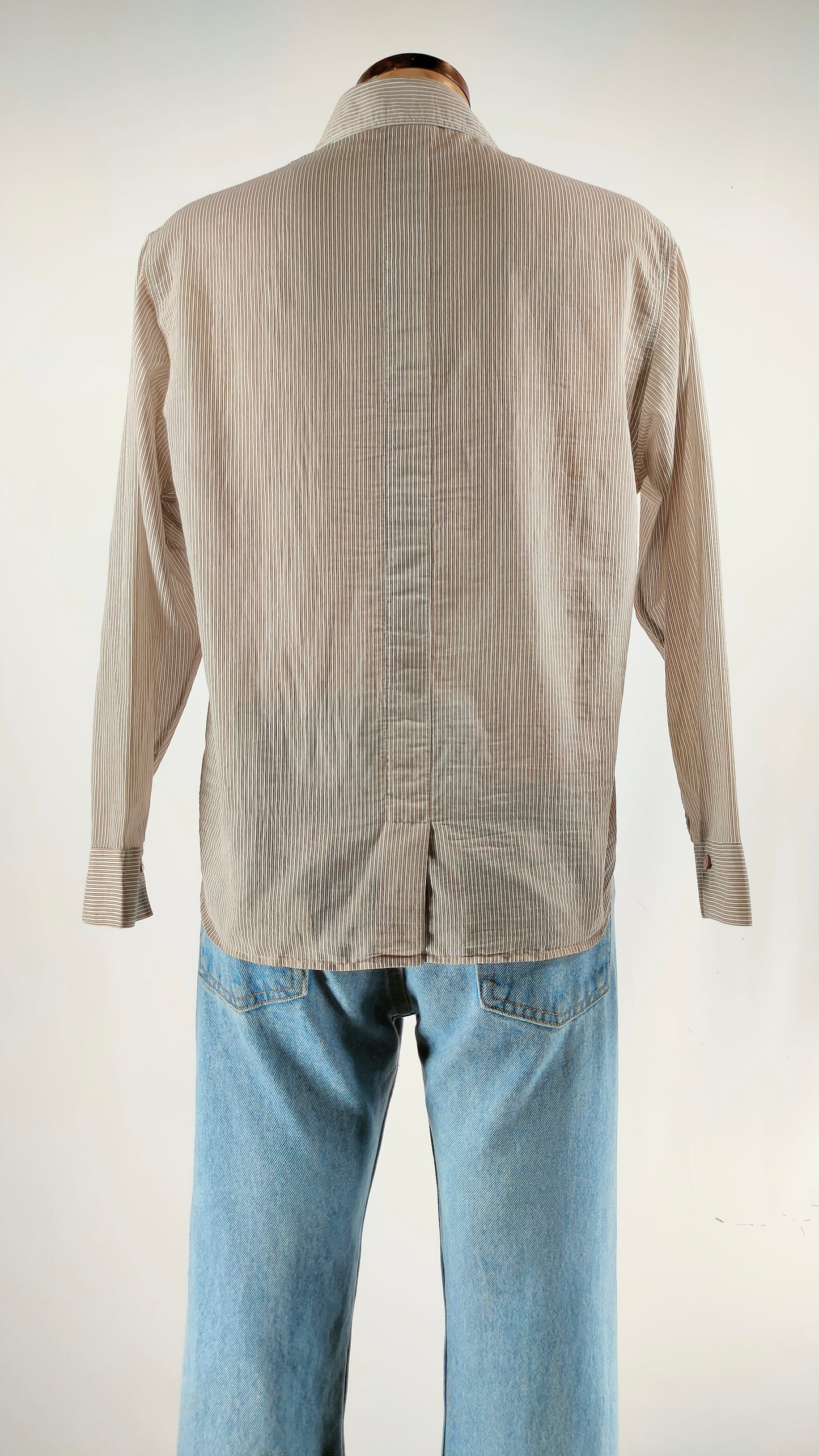 Camisa de rayas marrón