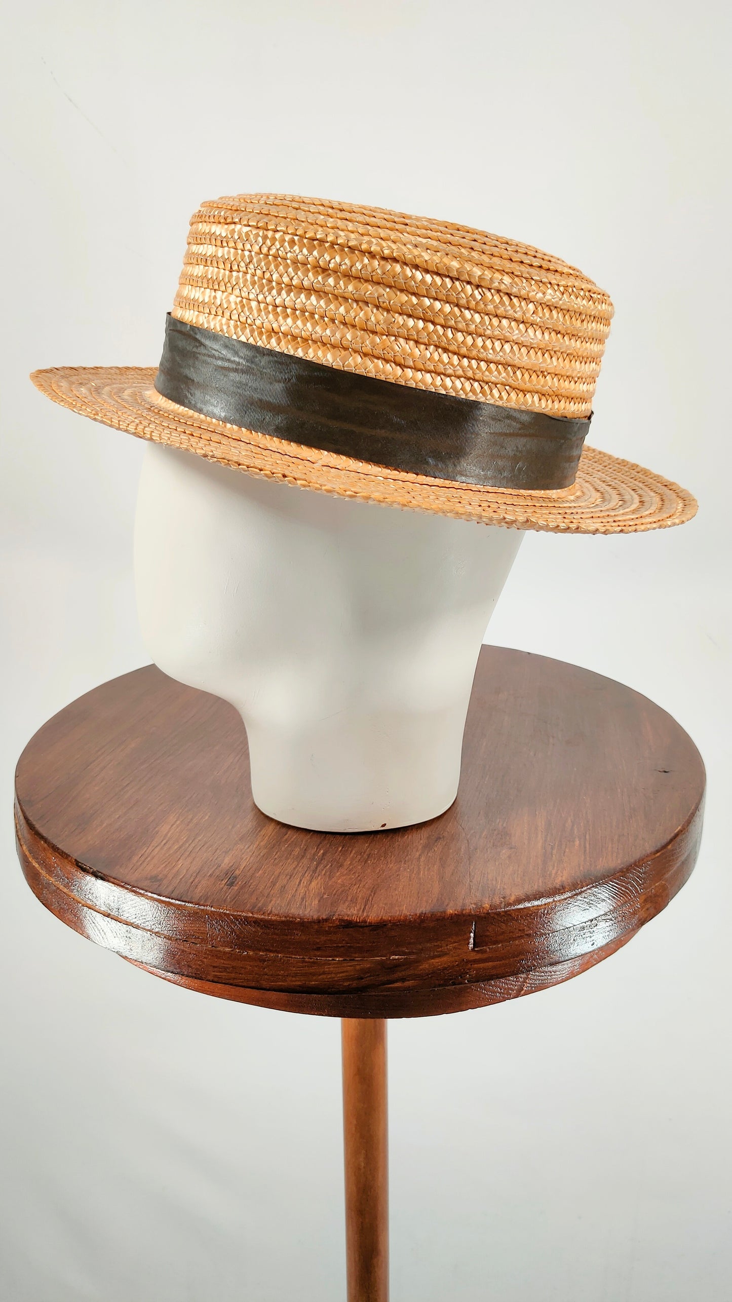 Sombrero paja con lazo gris