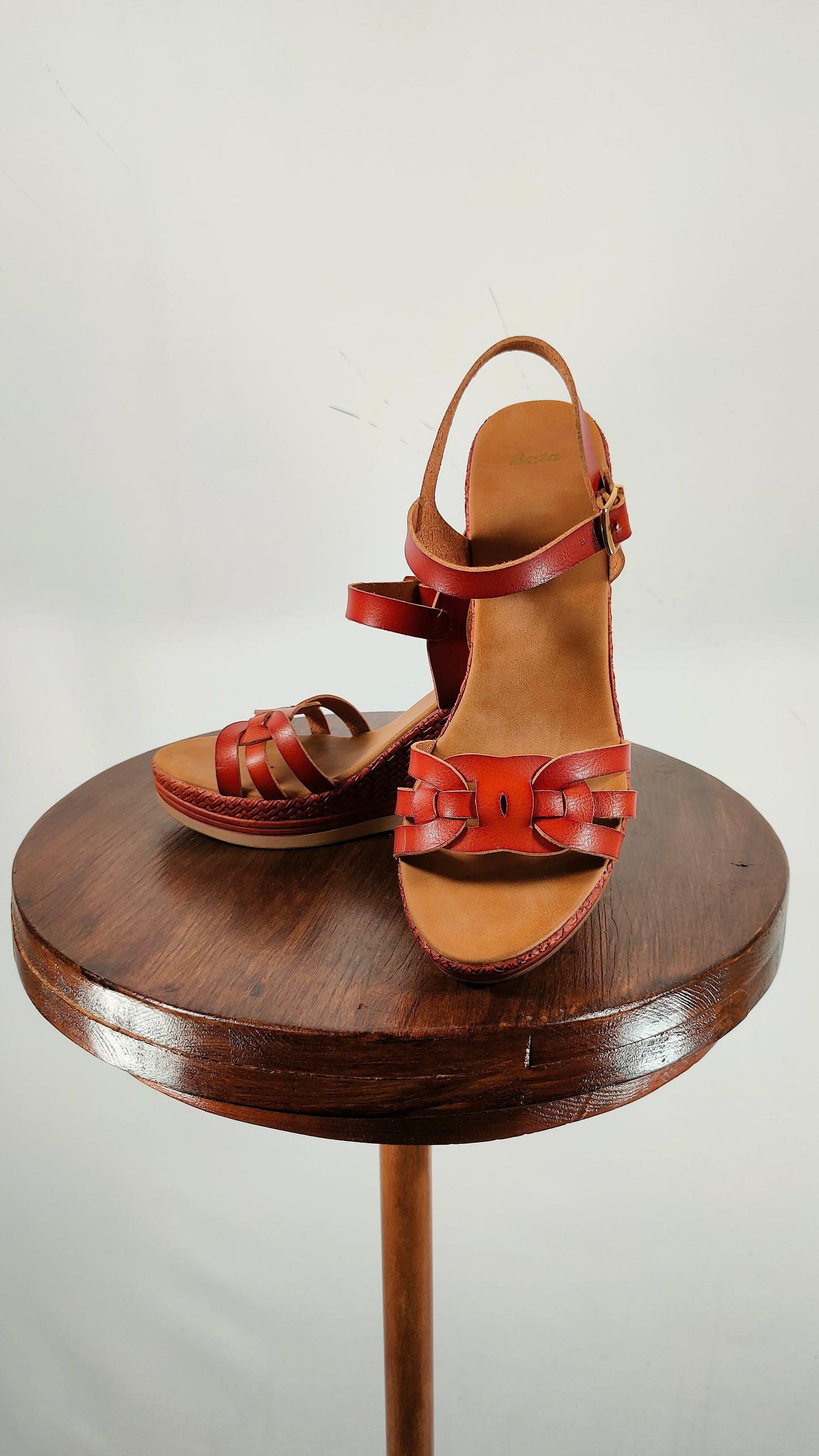 Sandalias de cuero marrones
