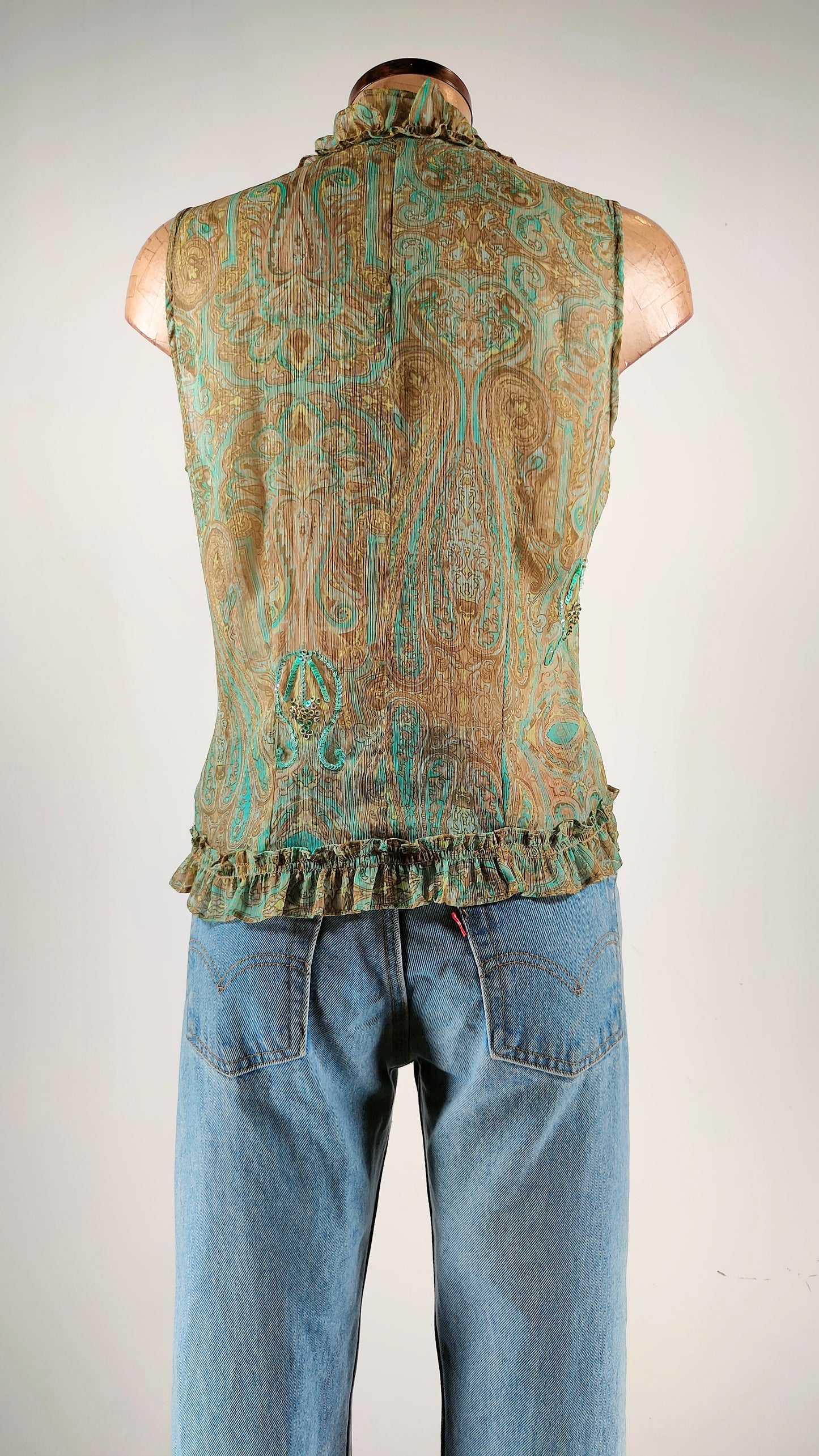 Blusa Implicate verde con apliques