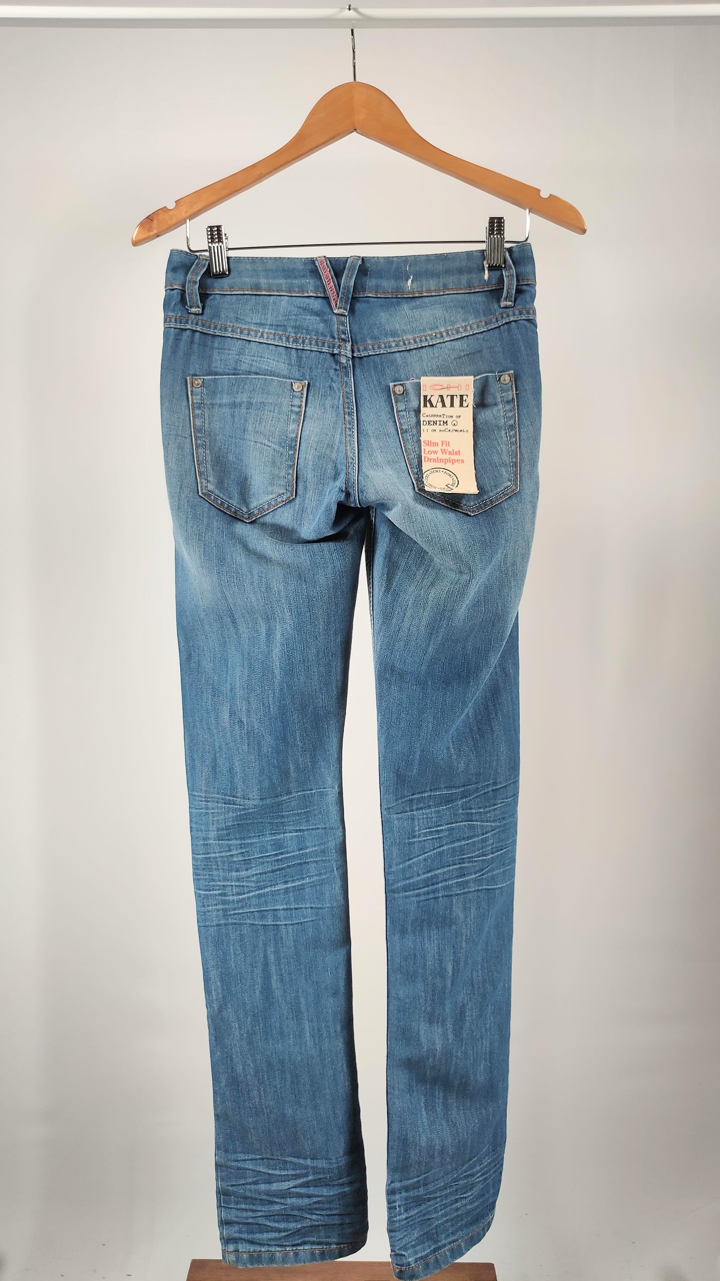 Jeans azul claro elásticos