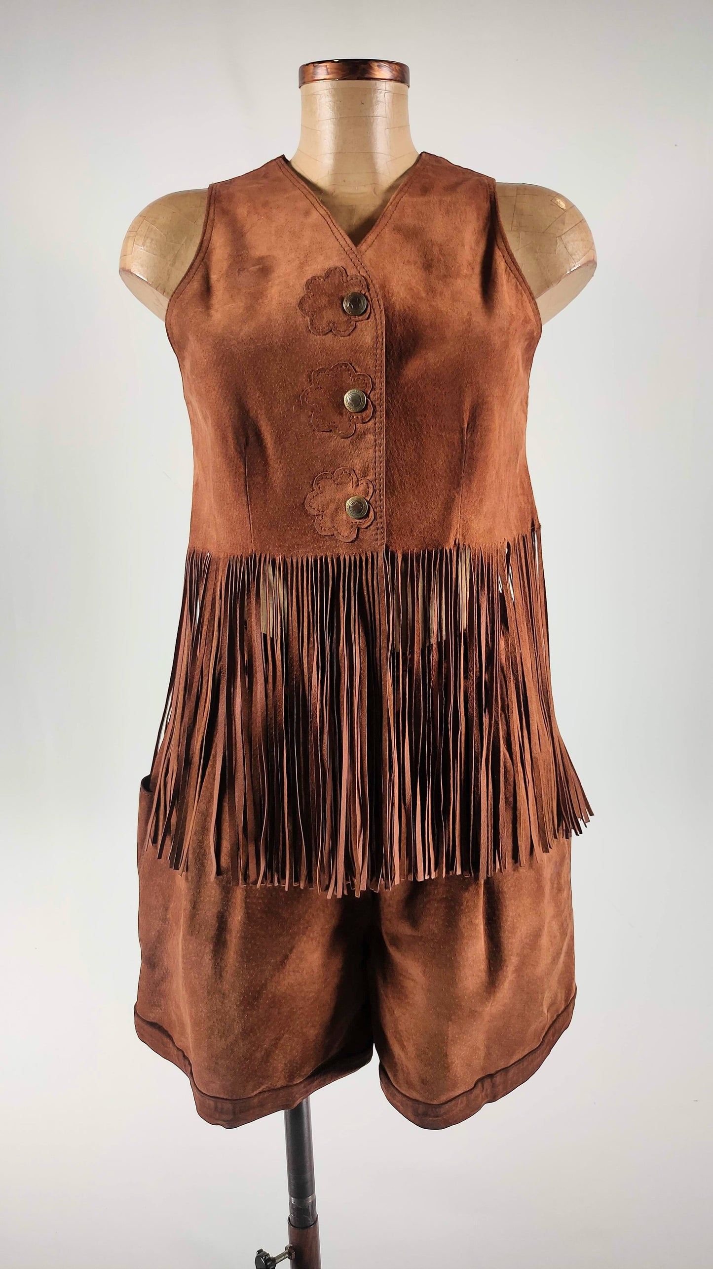 Conjunto vintage de piel con flecos