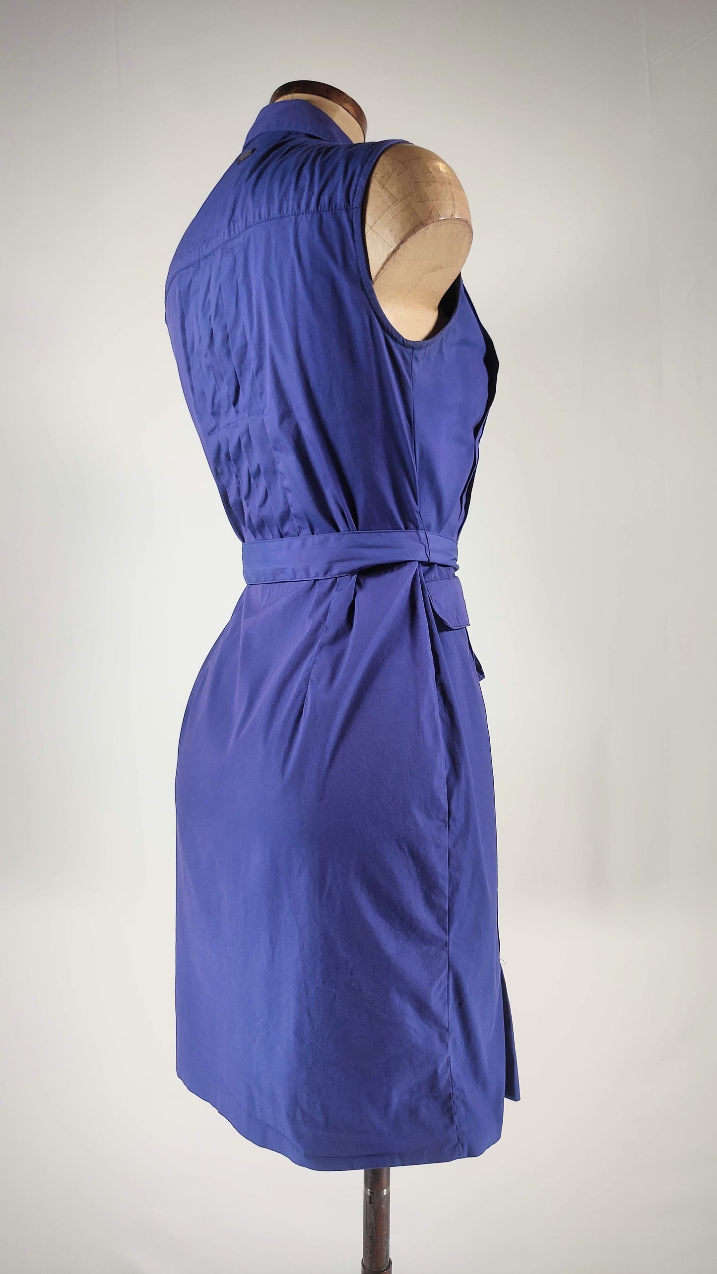 Vestido con marca metalizada