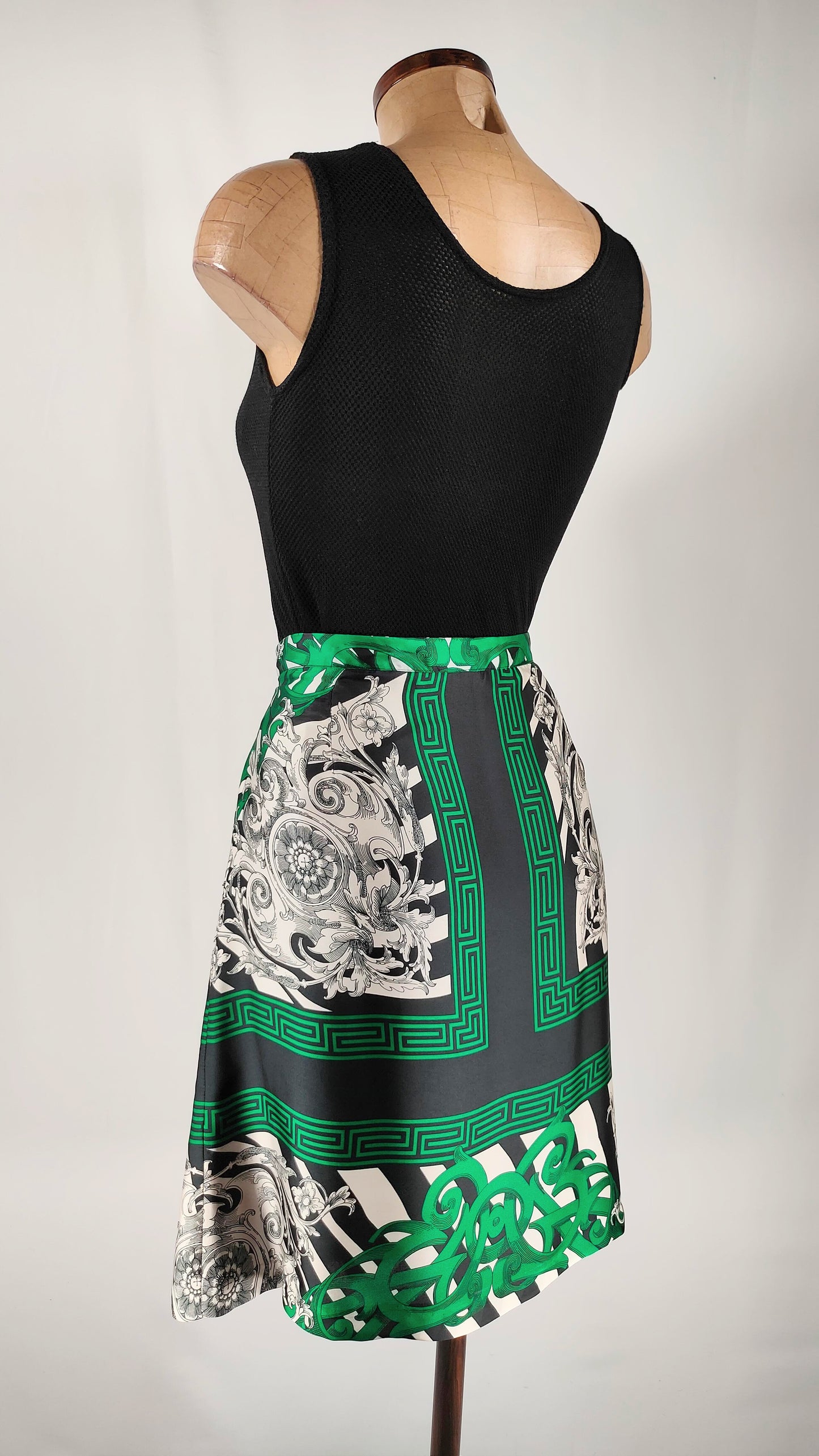 Falda estampada efecto satinado