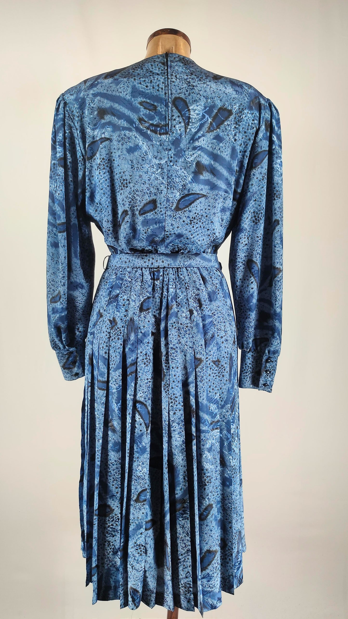 Vestido vintage azul con cinturón