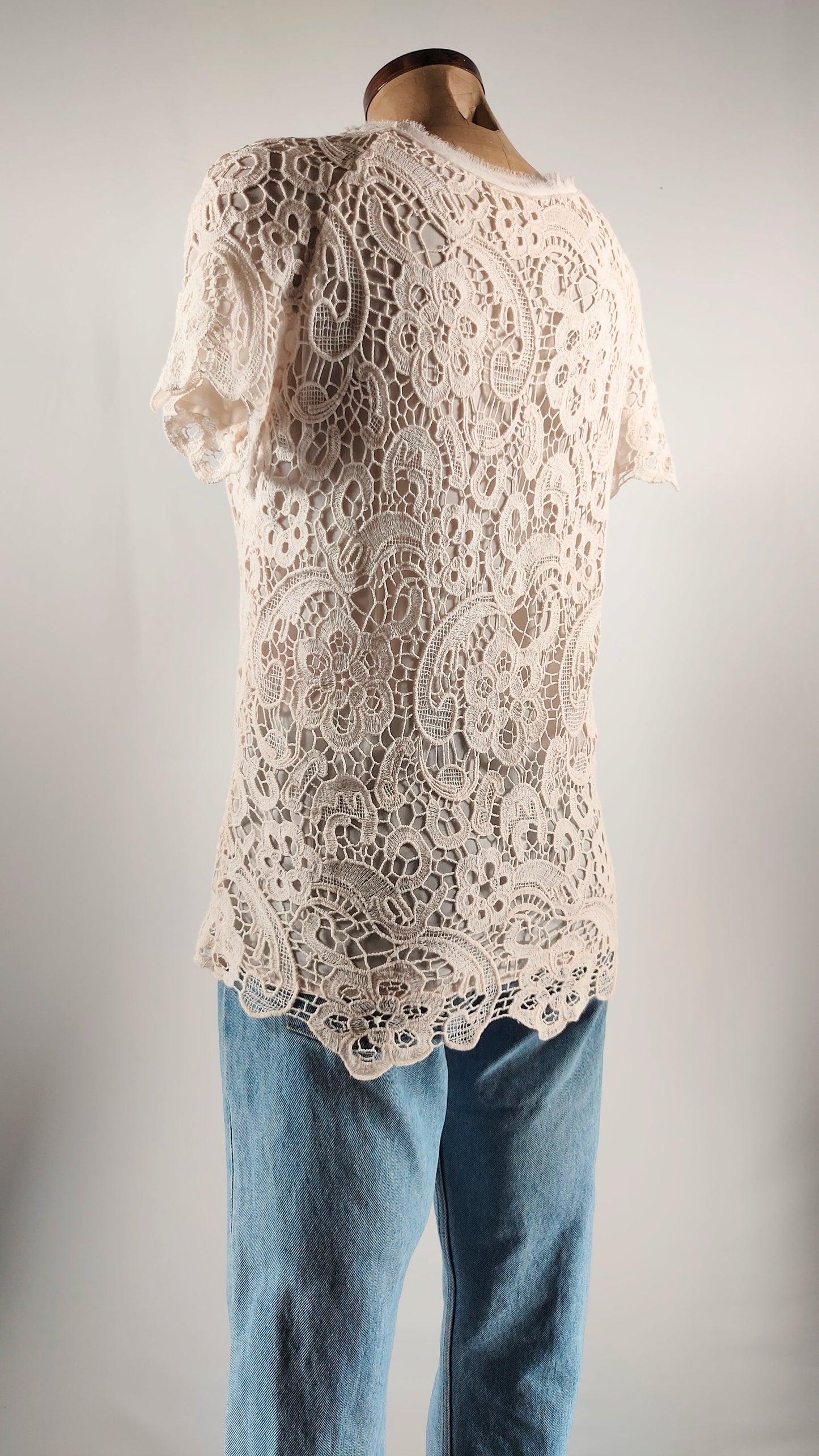 Camiseta calada beige
