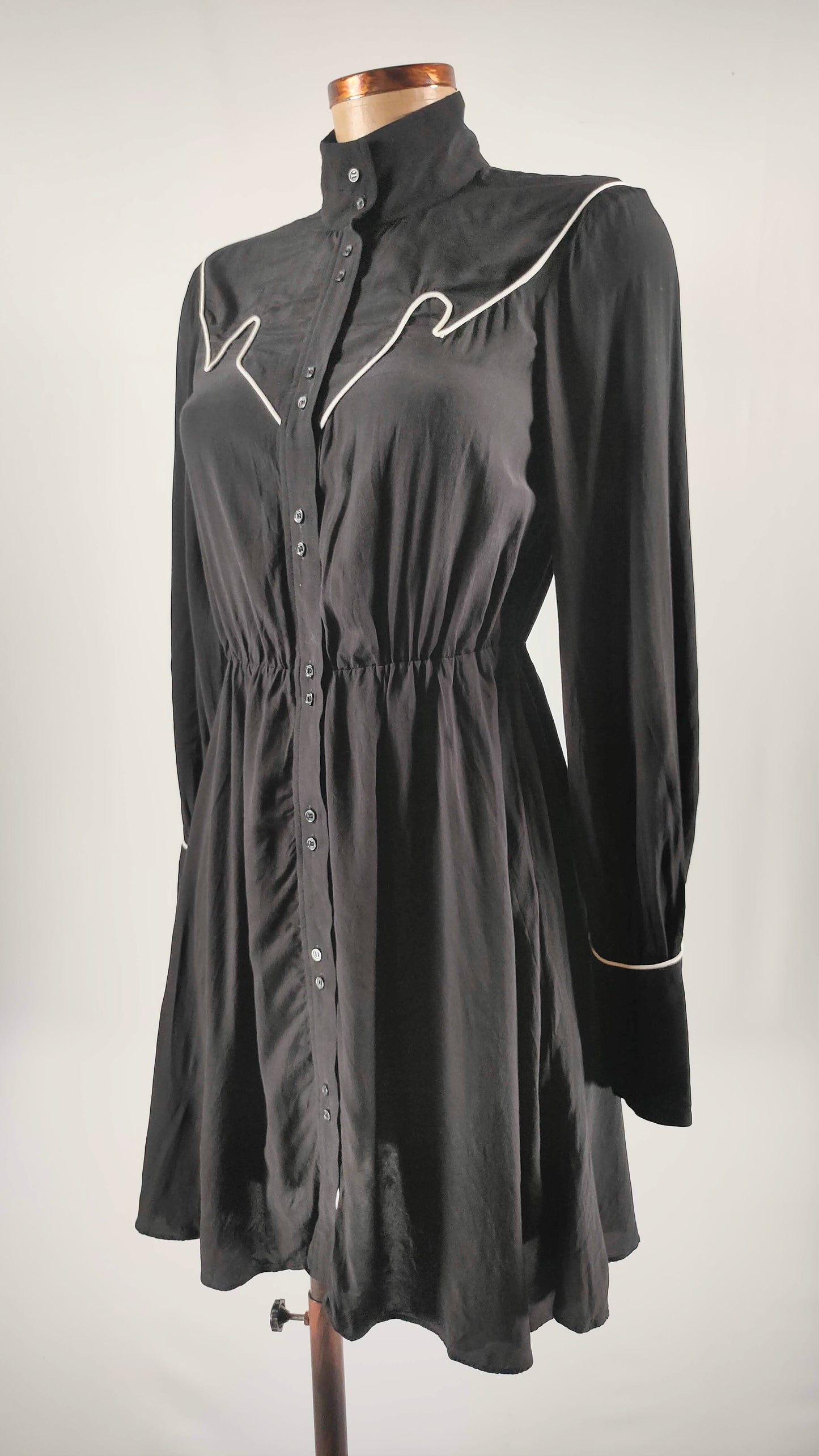 Vestido con cenefa blanca Other Stories