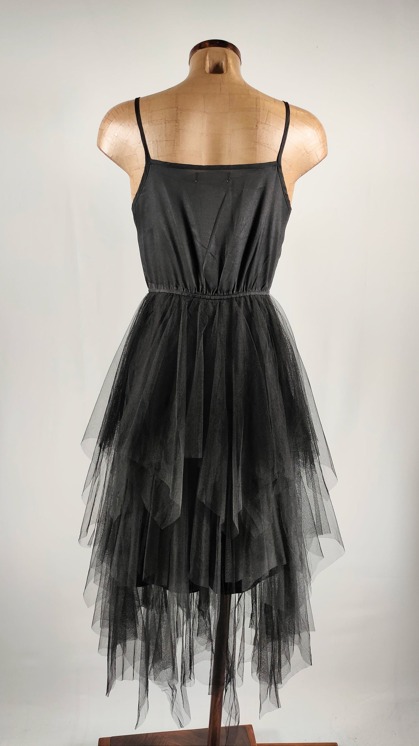 Vestido con falda de tul