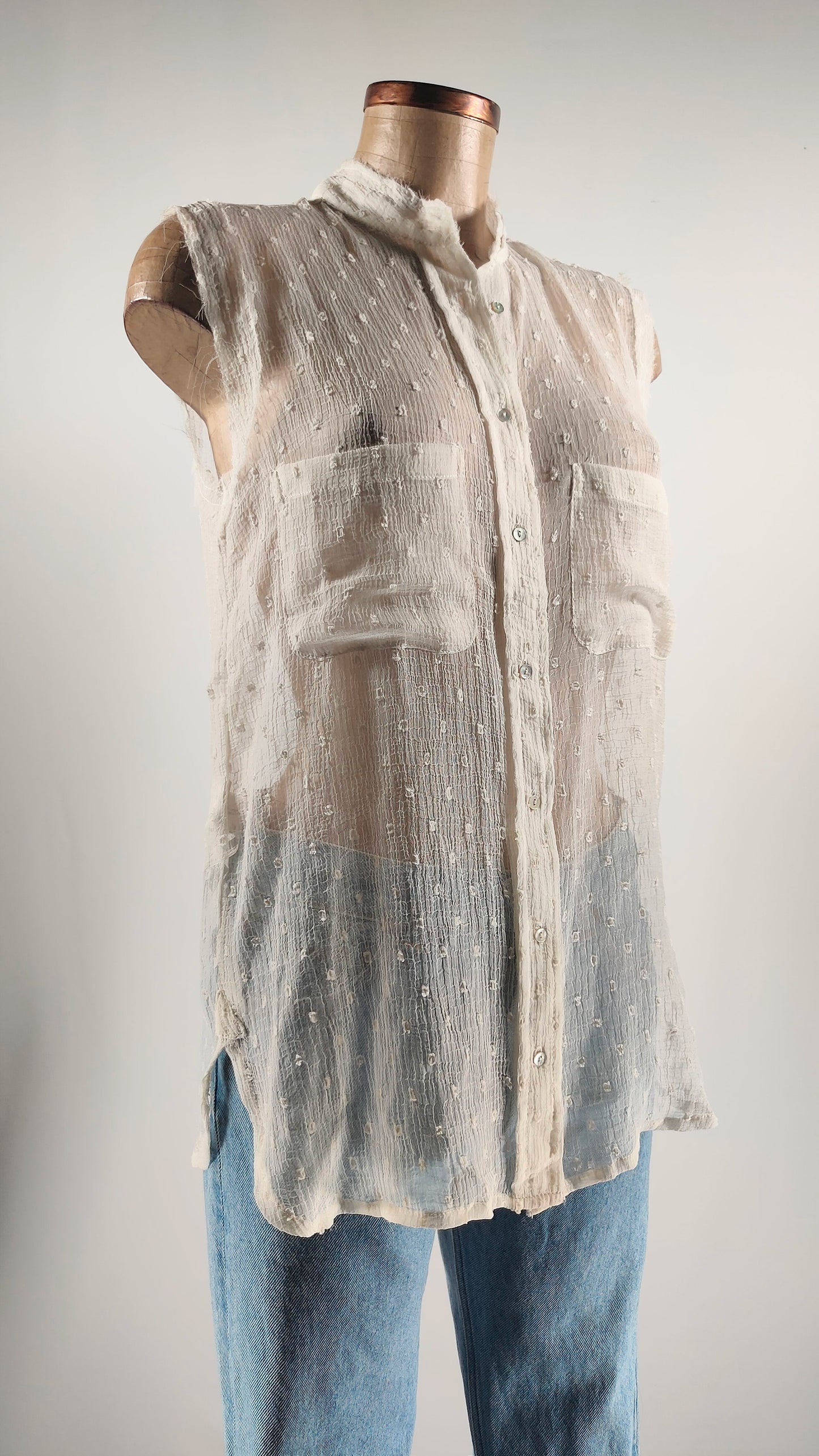 Camisa de estampado con relieve semitransparente