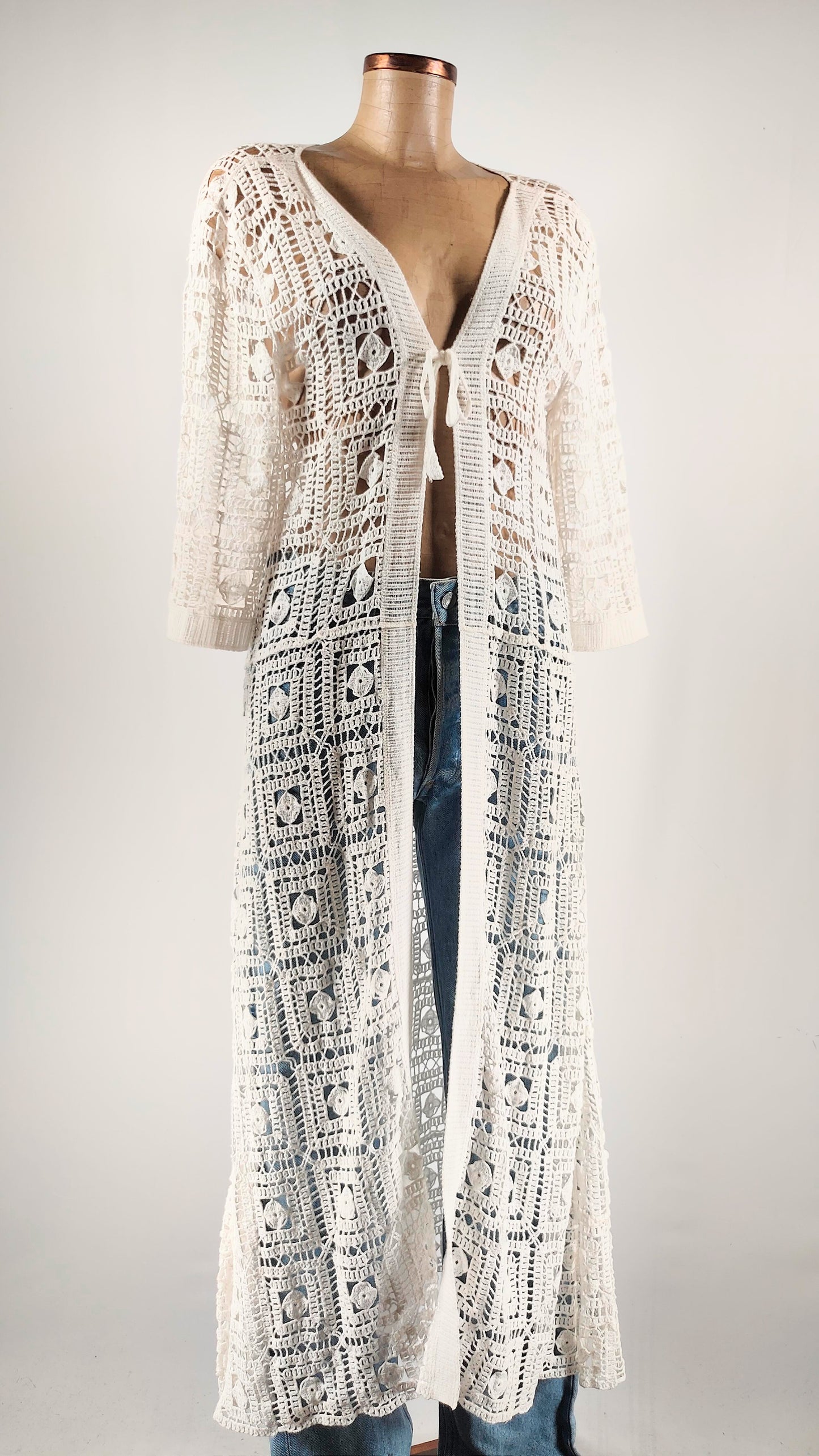 Sobrevestido blanco calado