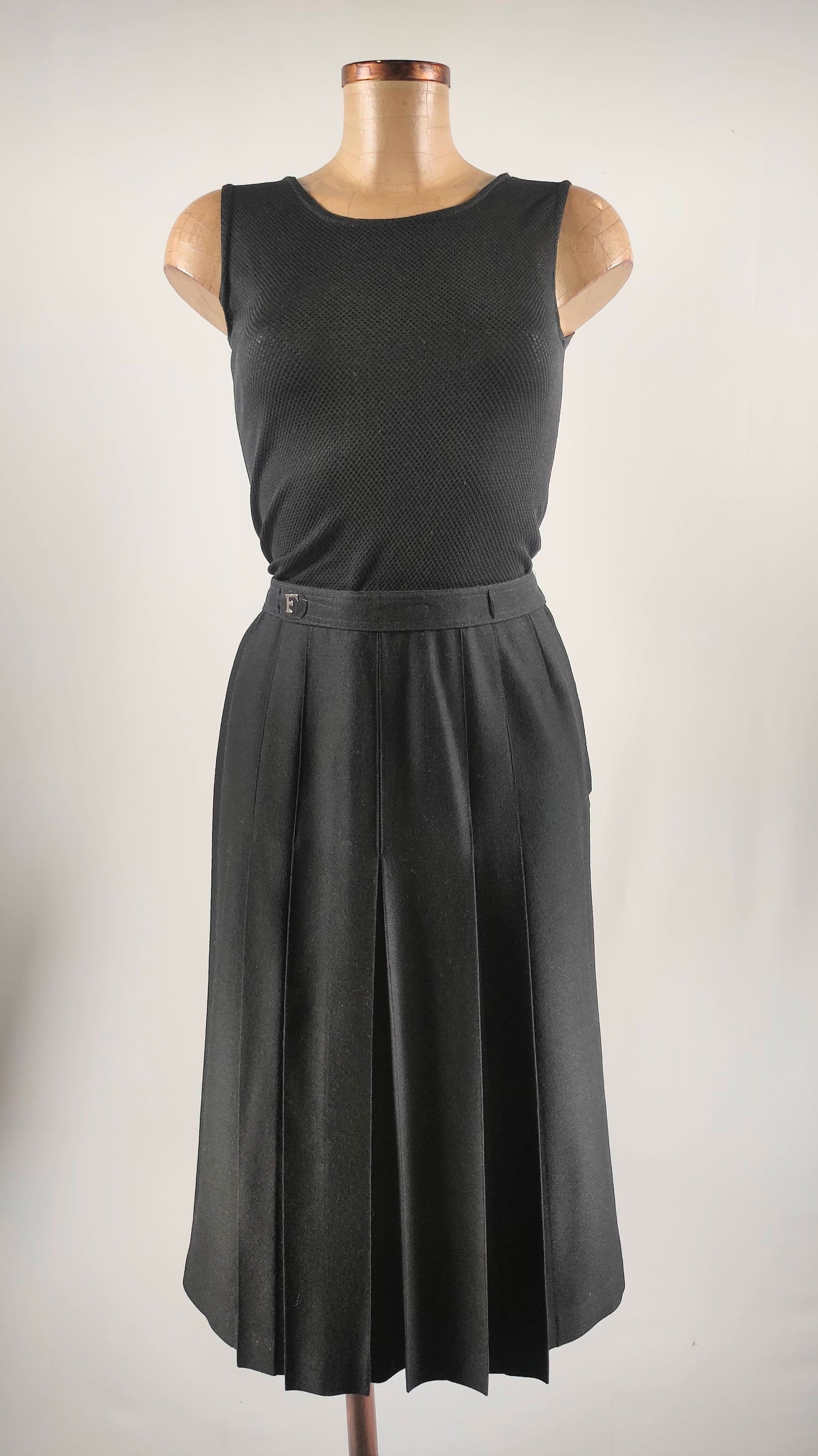 Falda midi de lana Fornesa