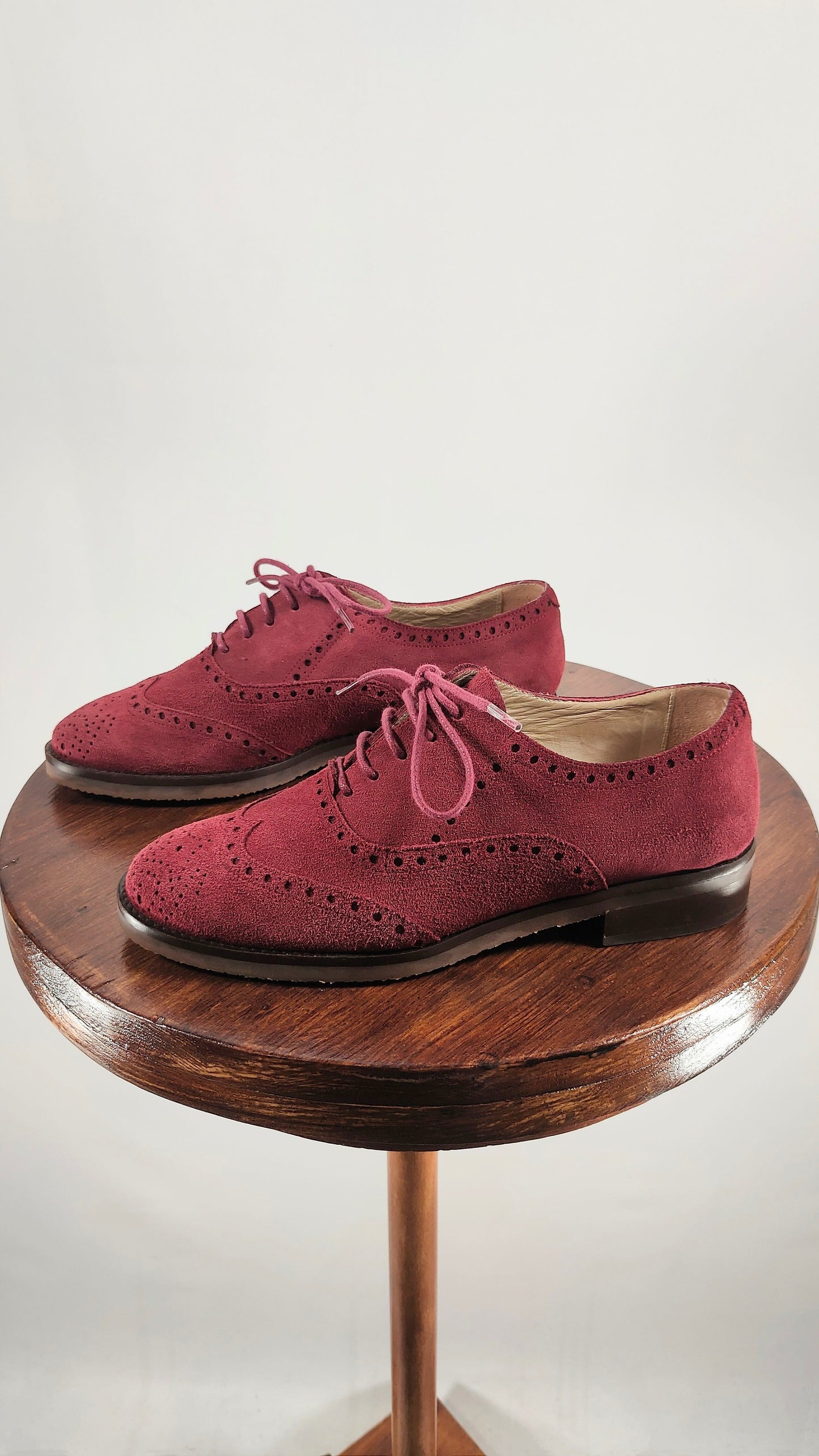 Zapato de piel Oxford burdeos