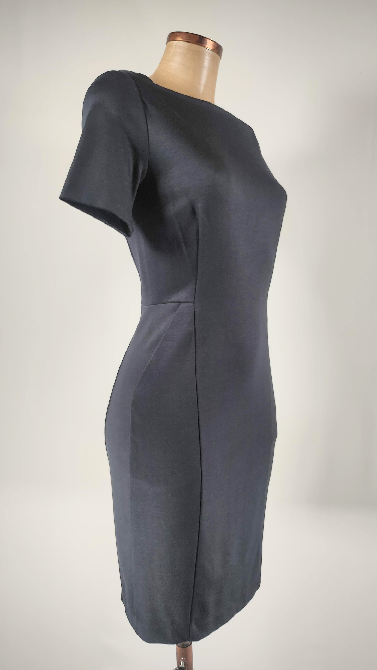 Vestido Cos con bolsillos