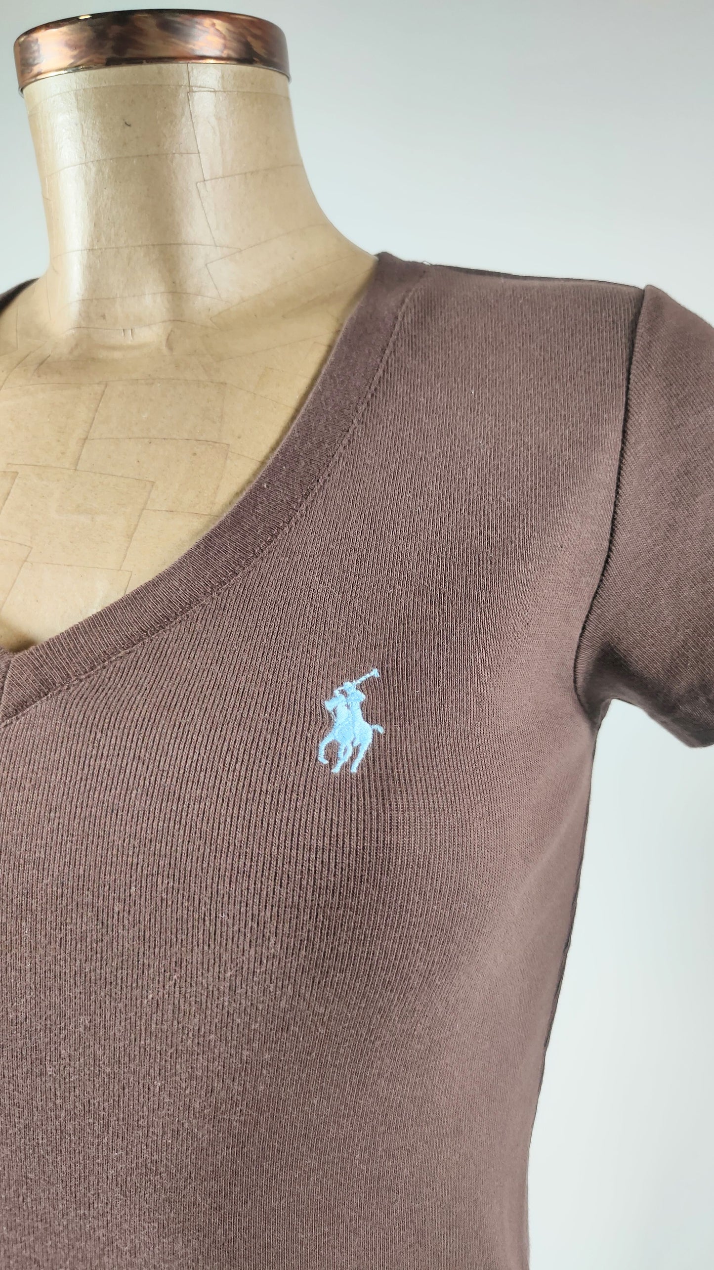Camiseta Ralph Lauren de pico marrón