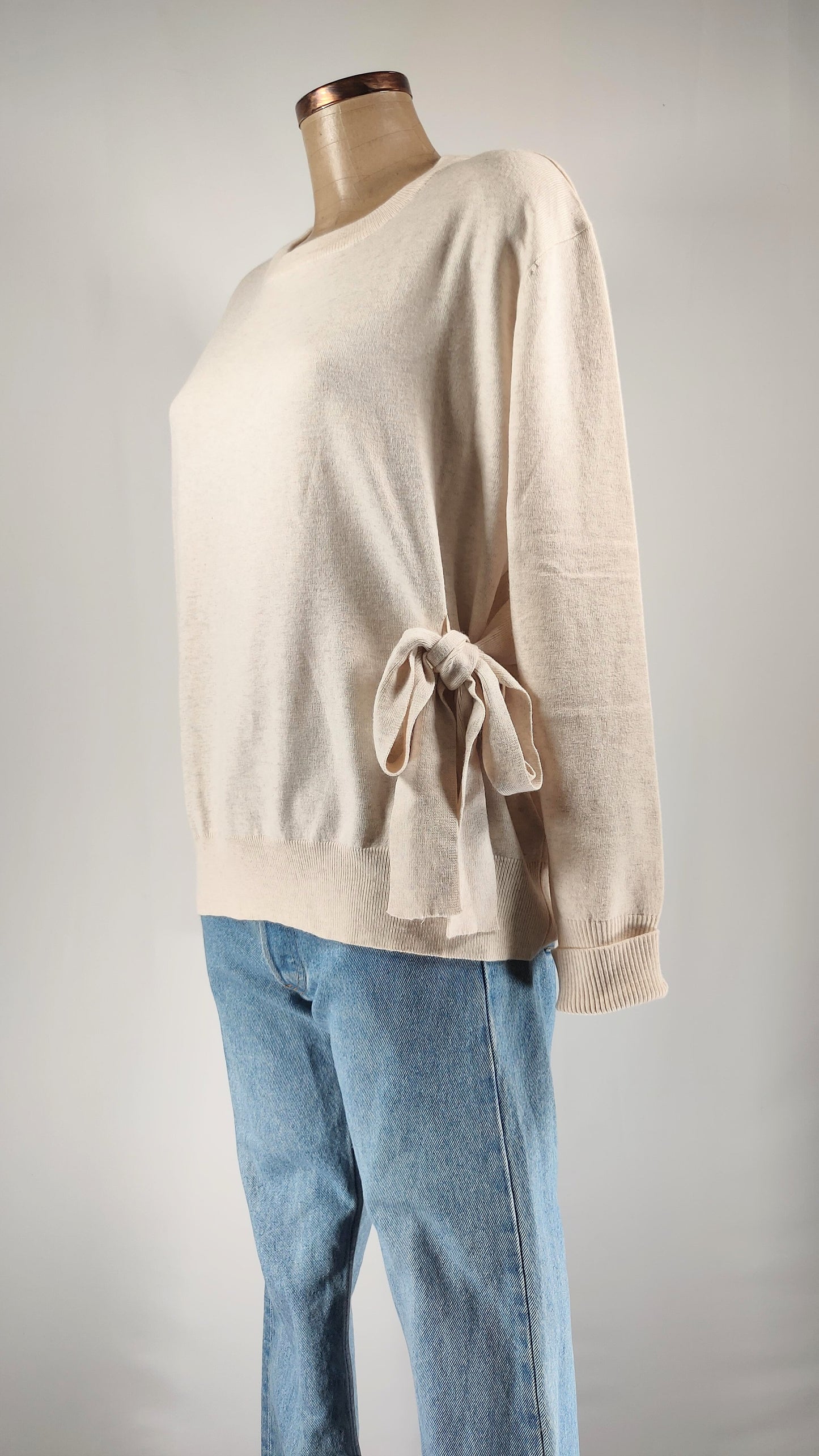 Jersey con lazo en lateral