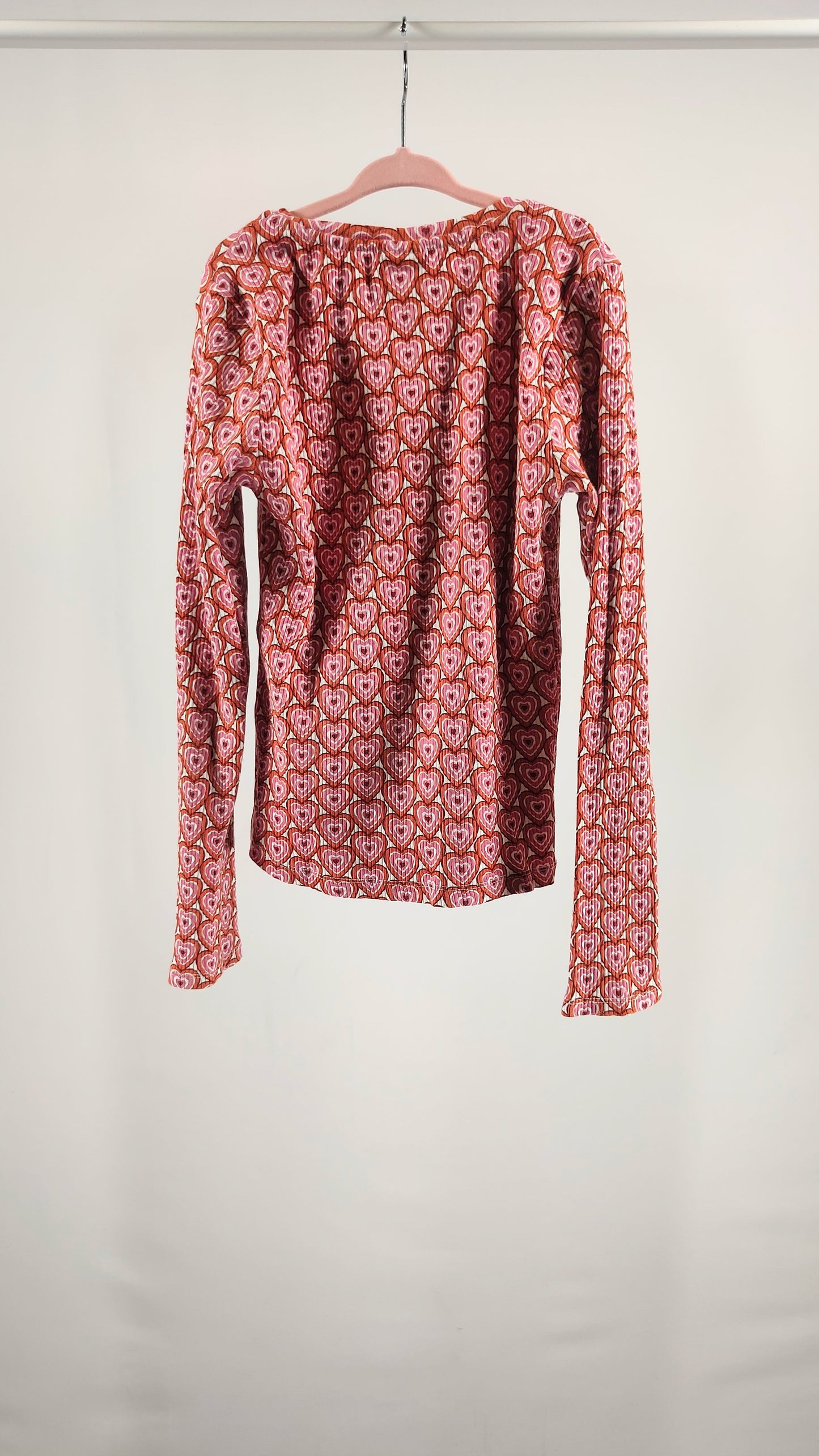 Camiseta Zara estampado corazones