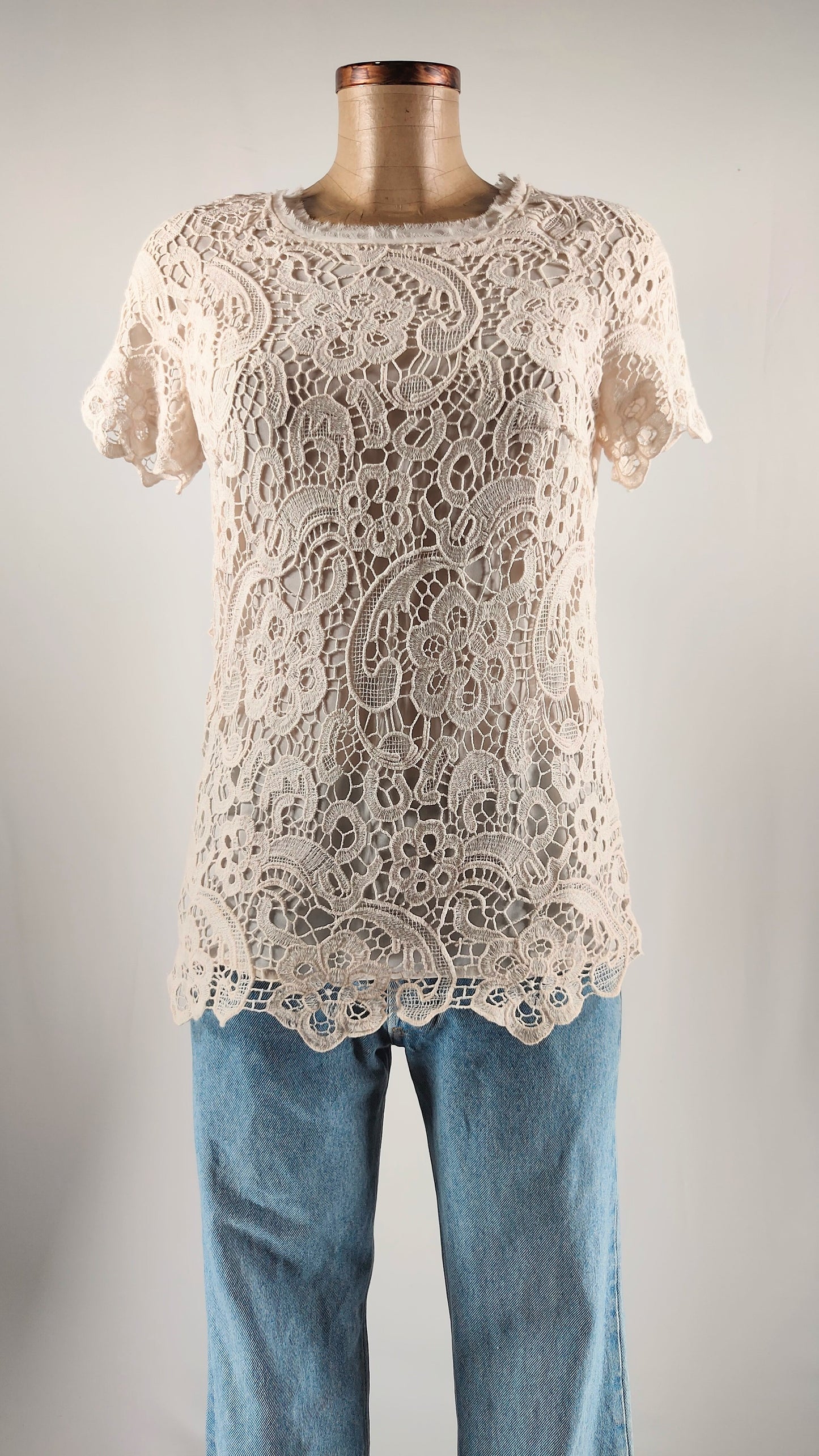Camiseta calada beige