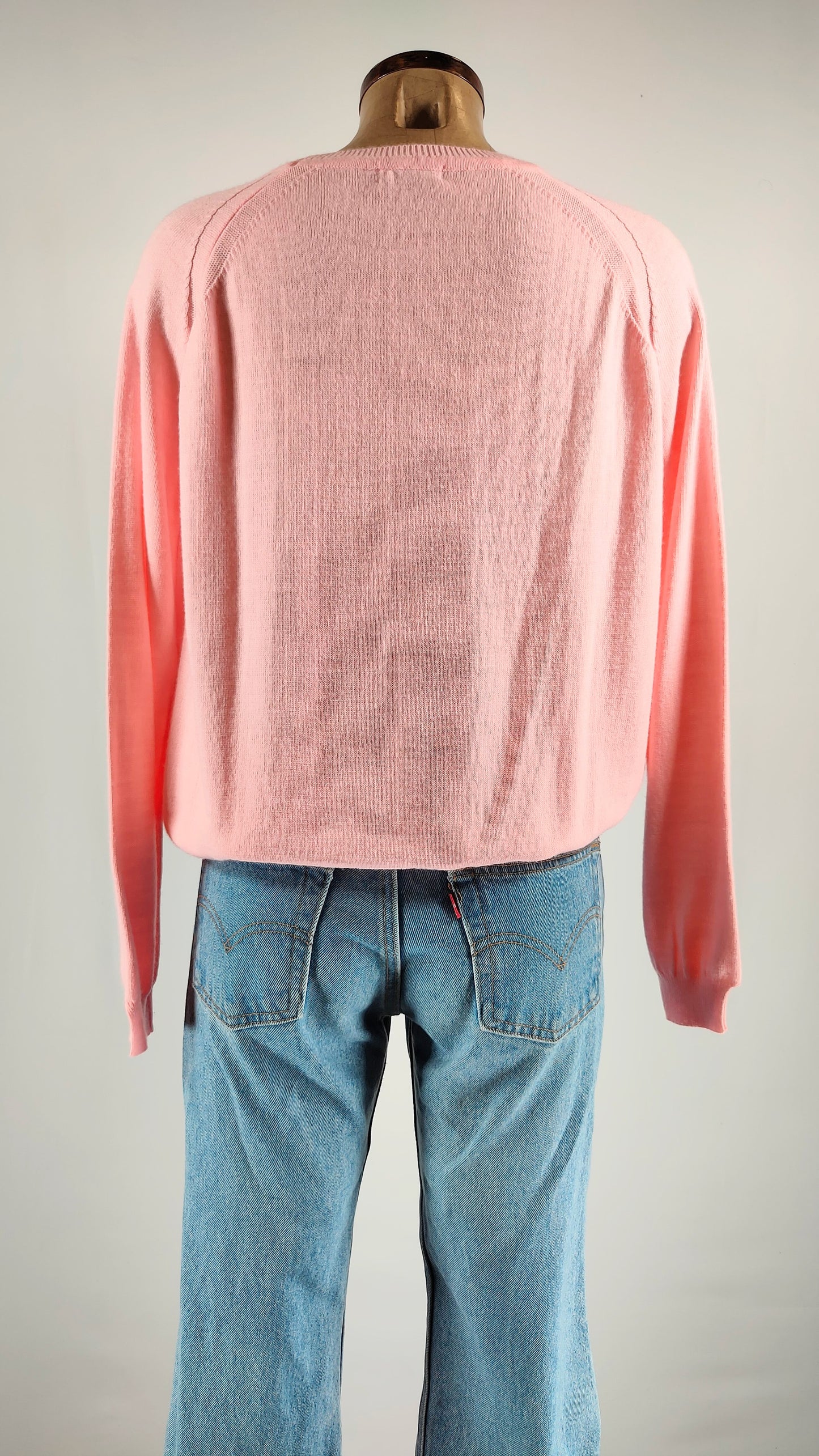Jersey rosa con cuello redondo