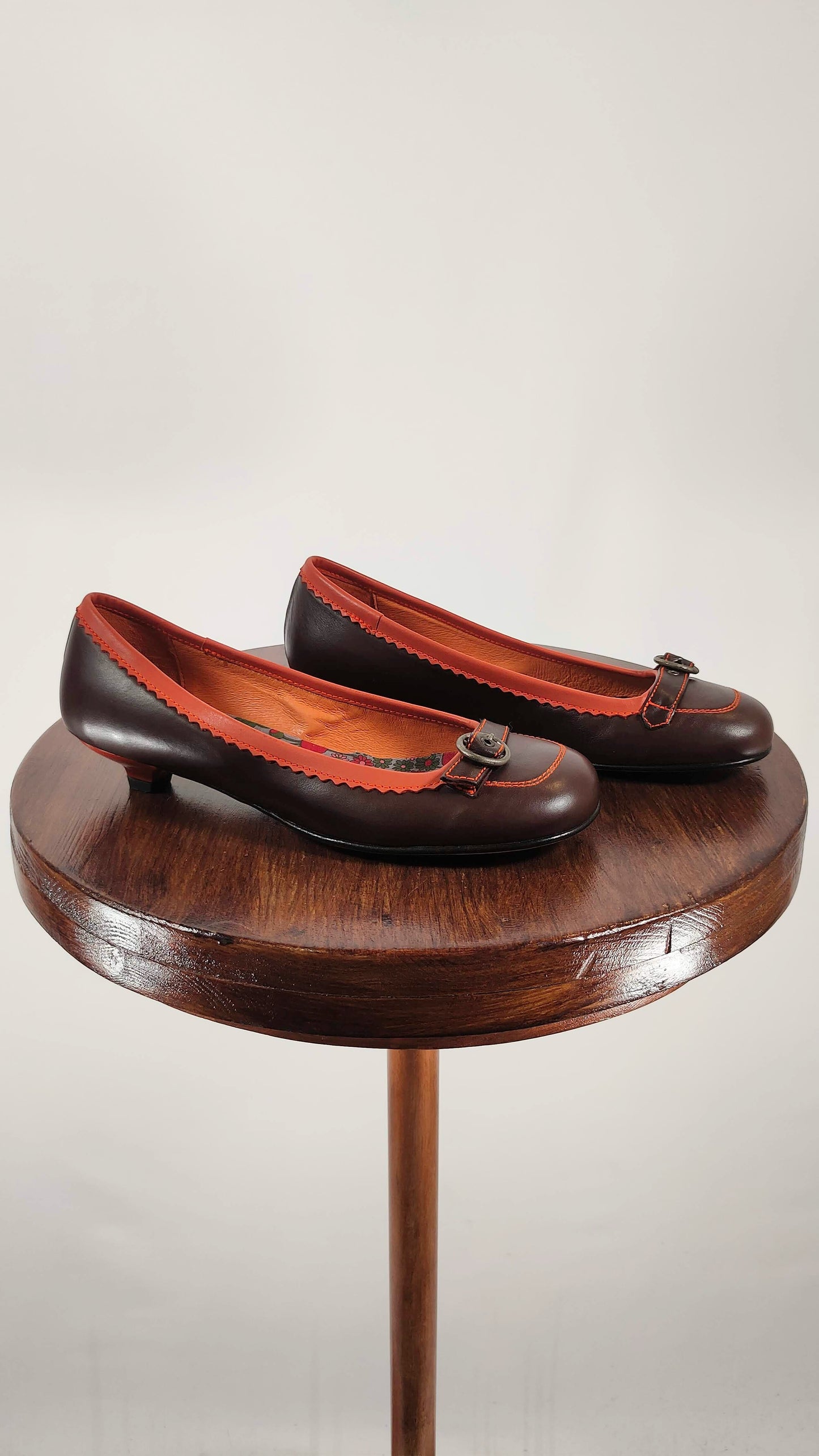 Zapatos de piel JOCOMOMOLA