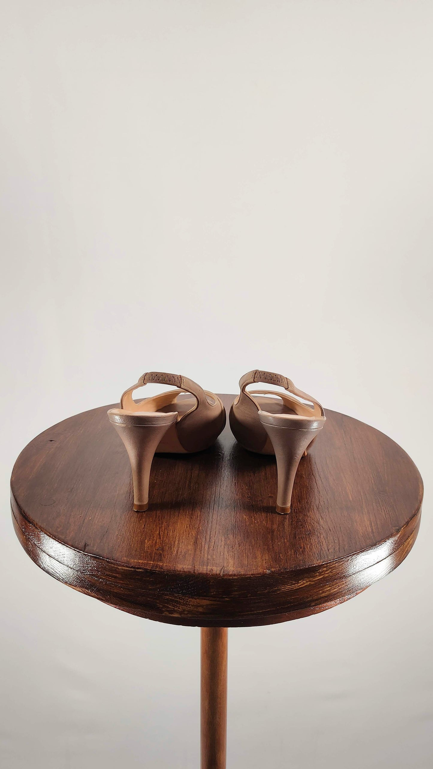 Zapatos de tacón nude Gloria Ortiz
