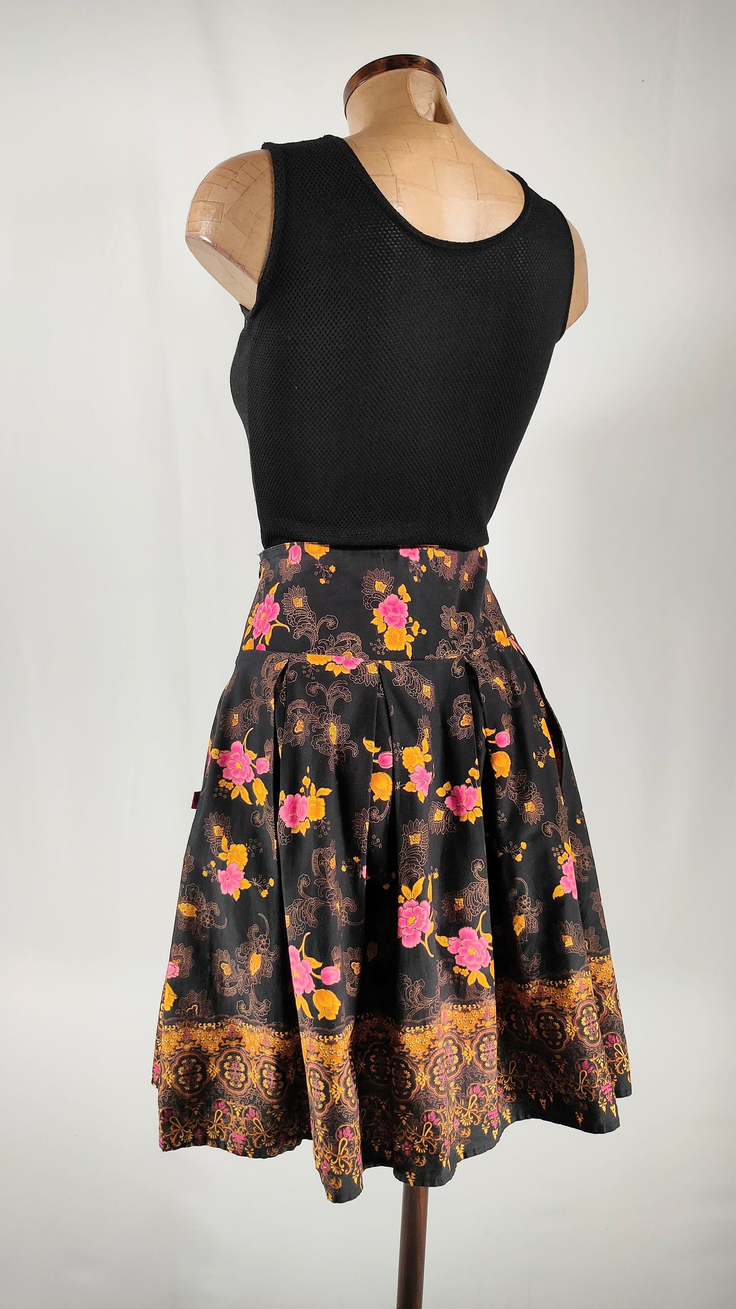 Falda volumen Uttam London