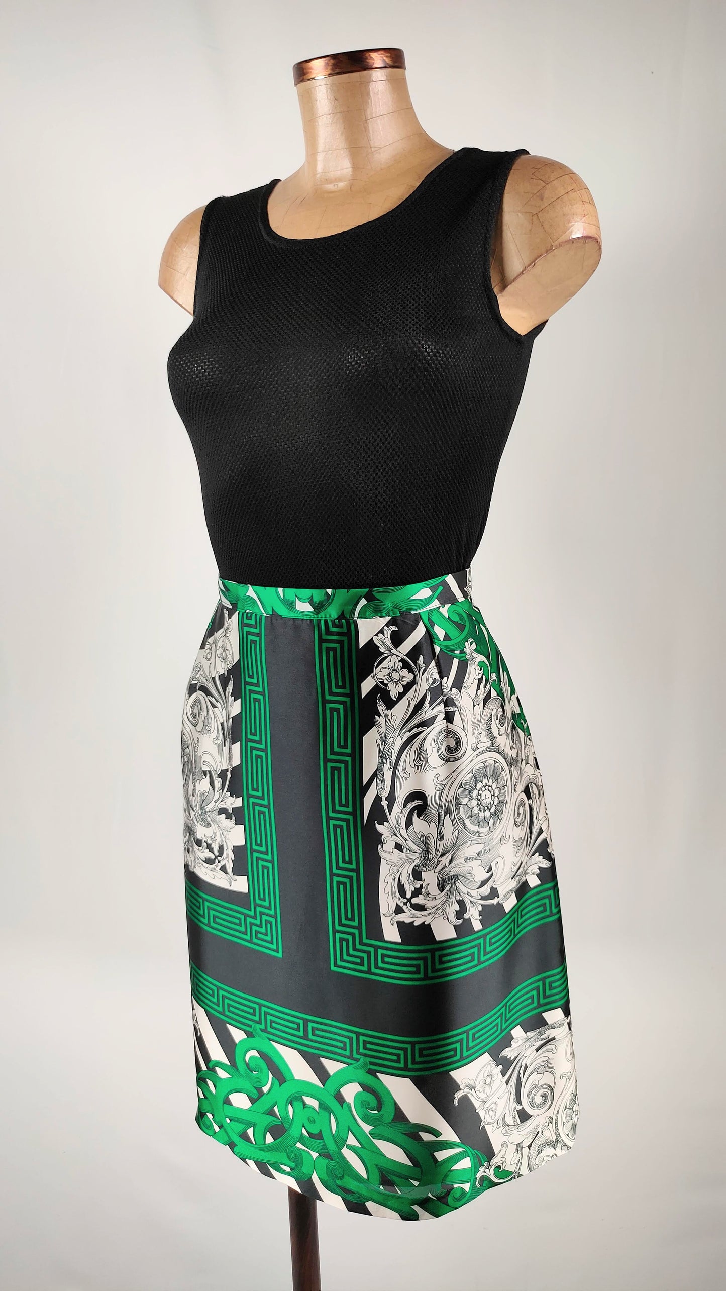 Falda estampada efecto satinado