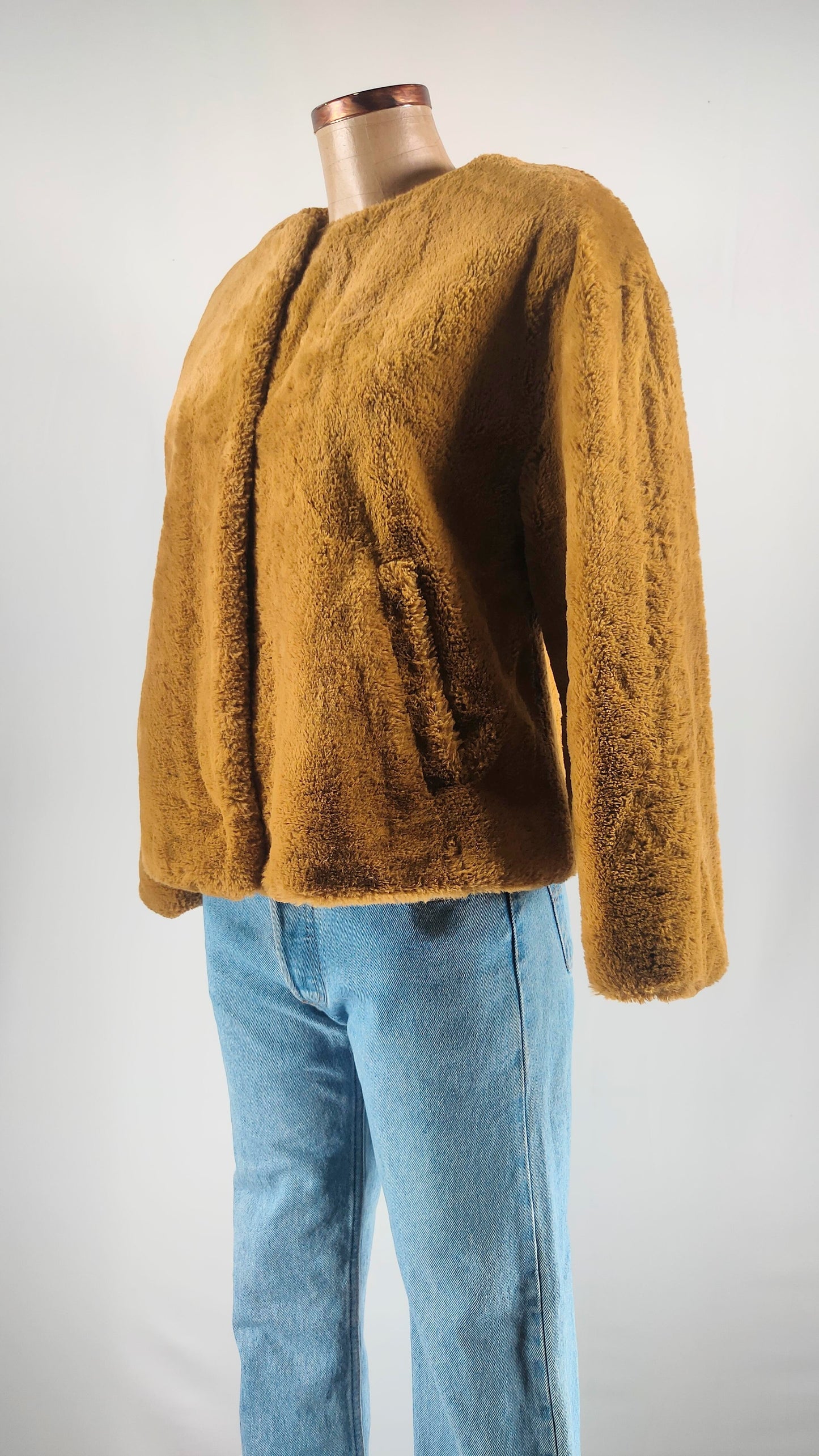 Chaqueta de pelo marrón