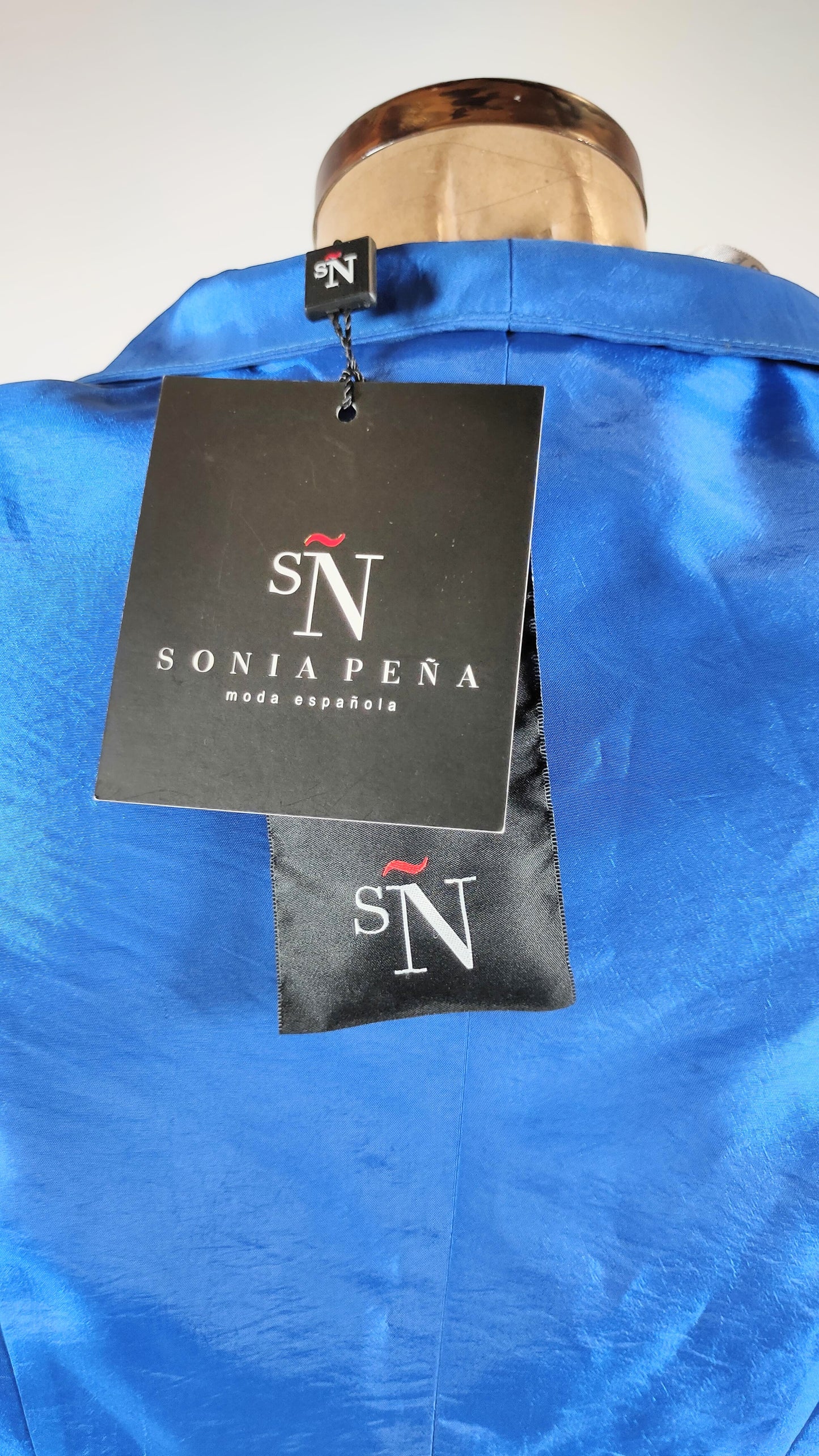 Vestido de ceremonia azul klein