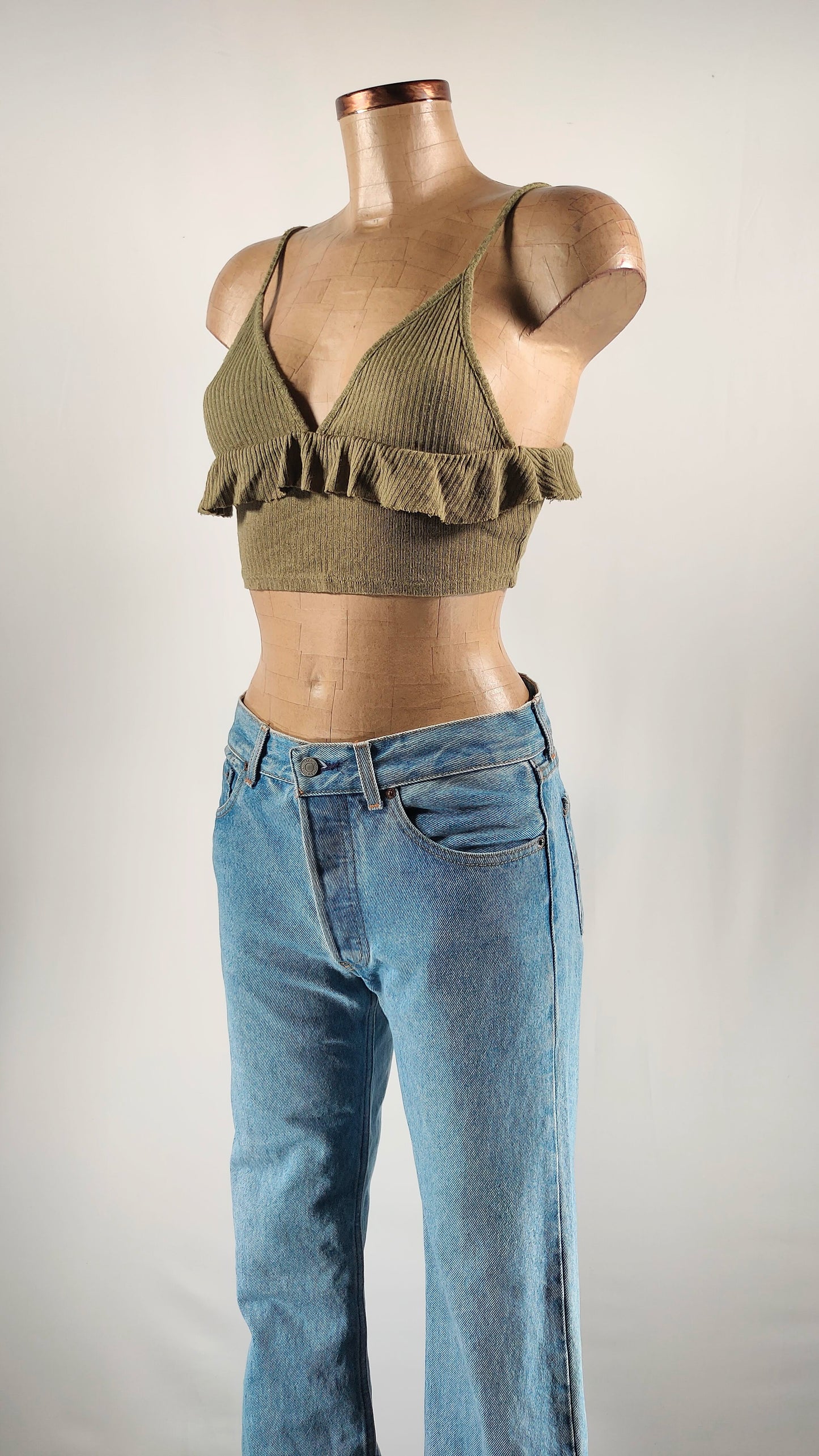 Top verde con volante