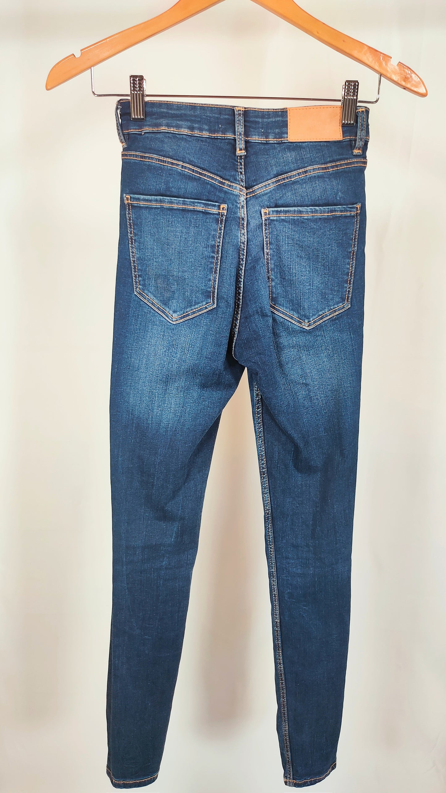Jeans elásticos en azul
