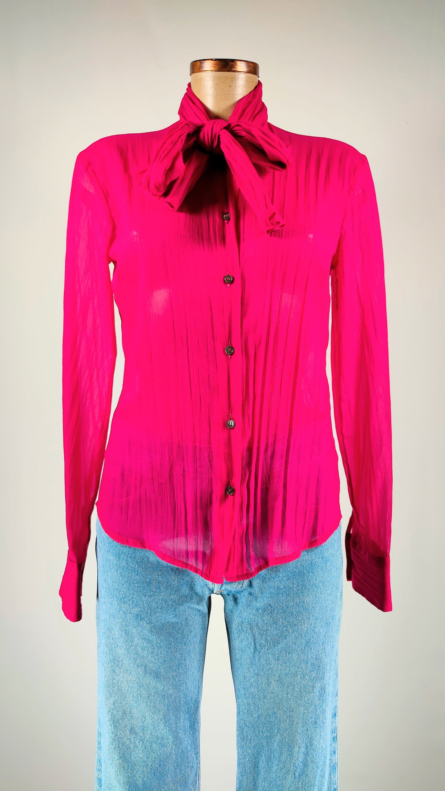 Camisa de seda fucsia