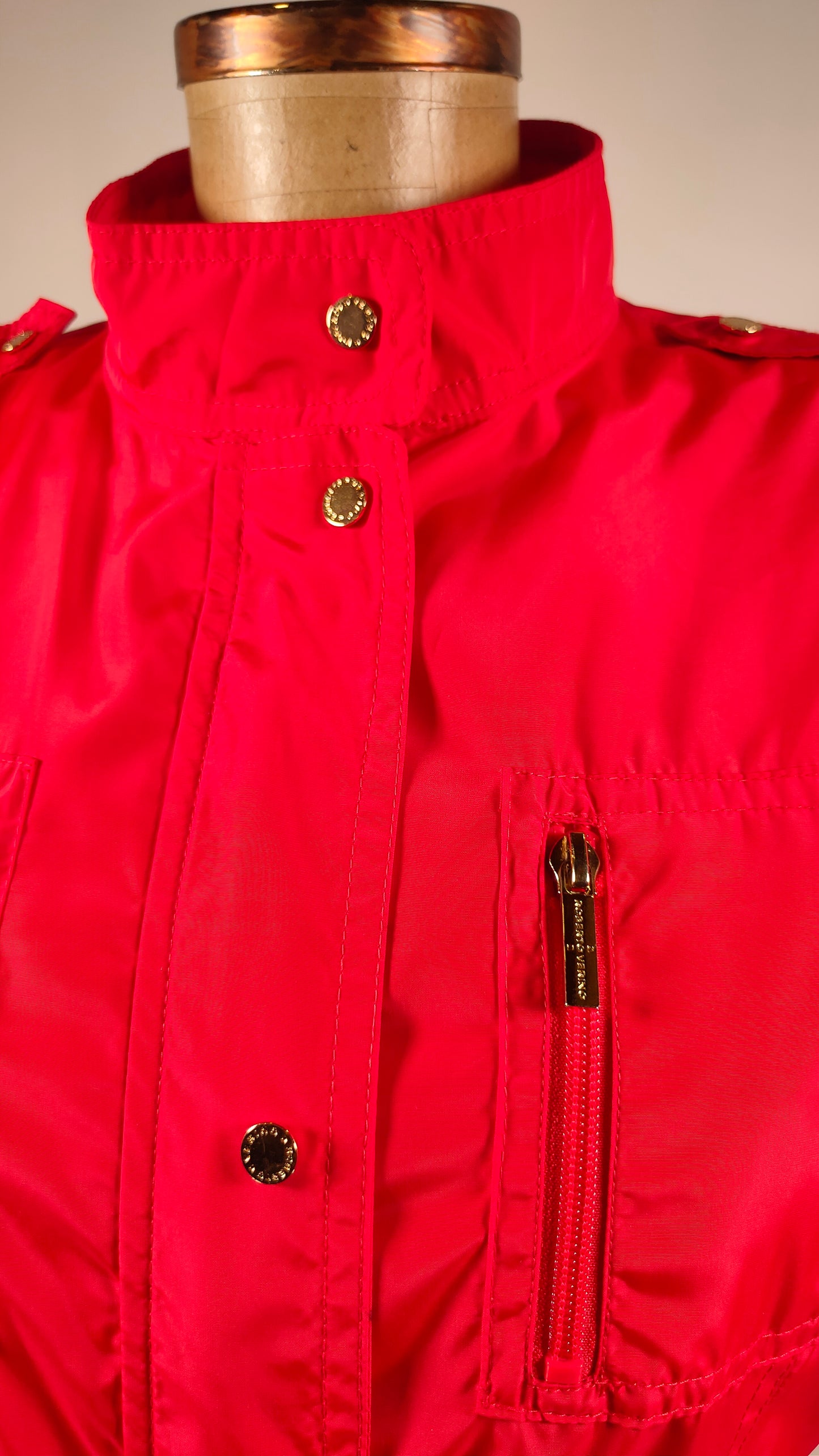 Chaqueta Roberto Verino en rojo