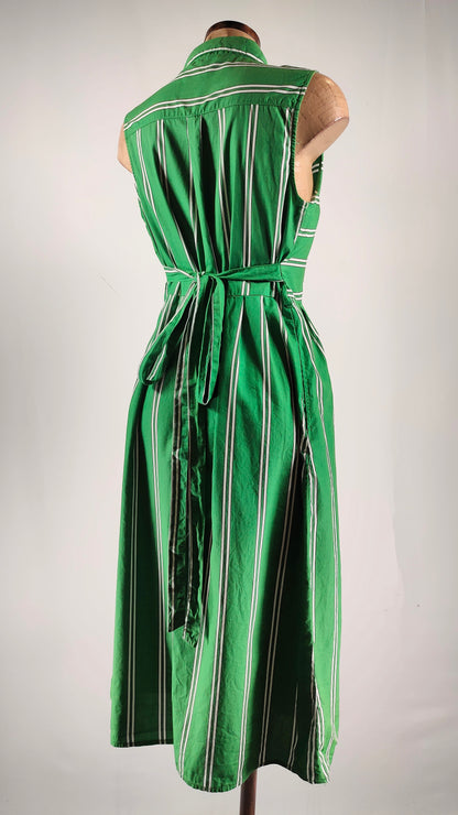 Vestido verde con rayas