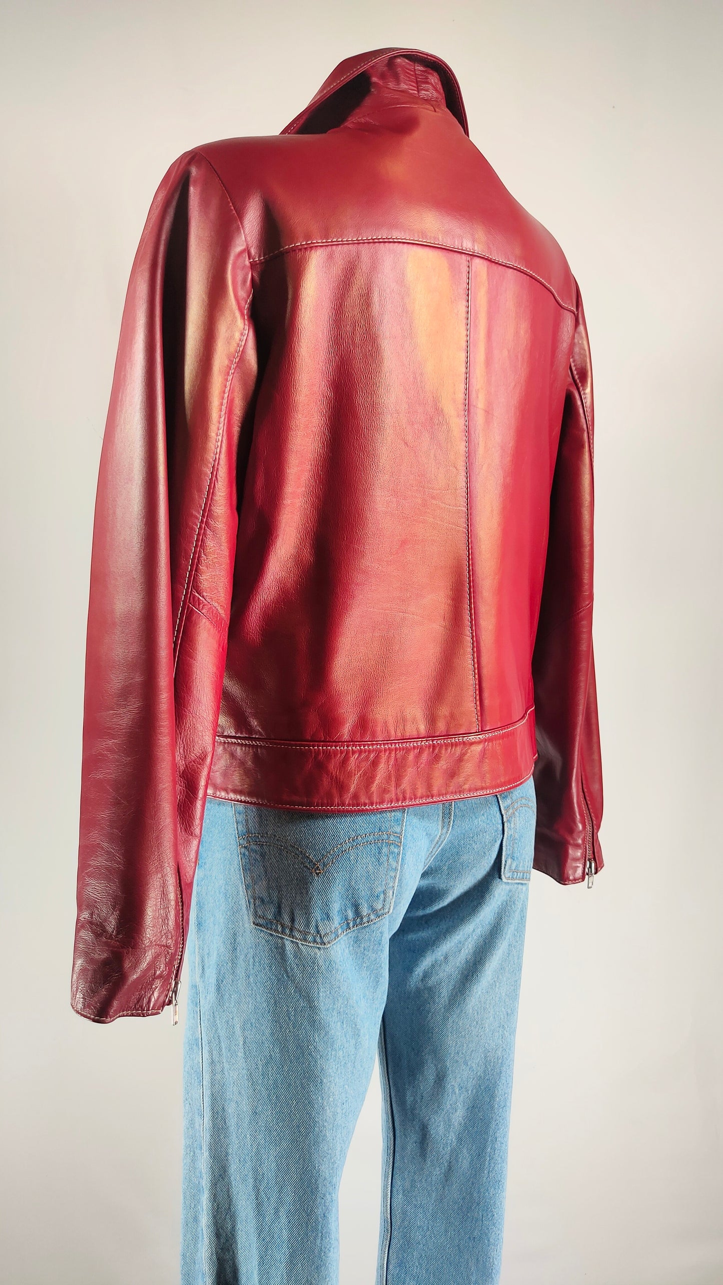 Chaqueta de piel roja vintage Vintiu