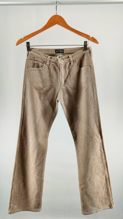 Pantalones Armani de pana beige