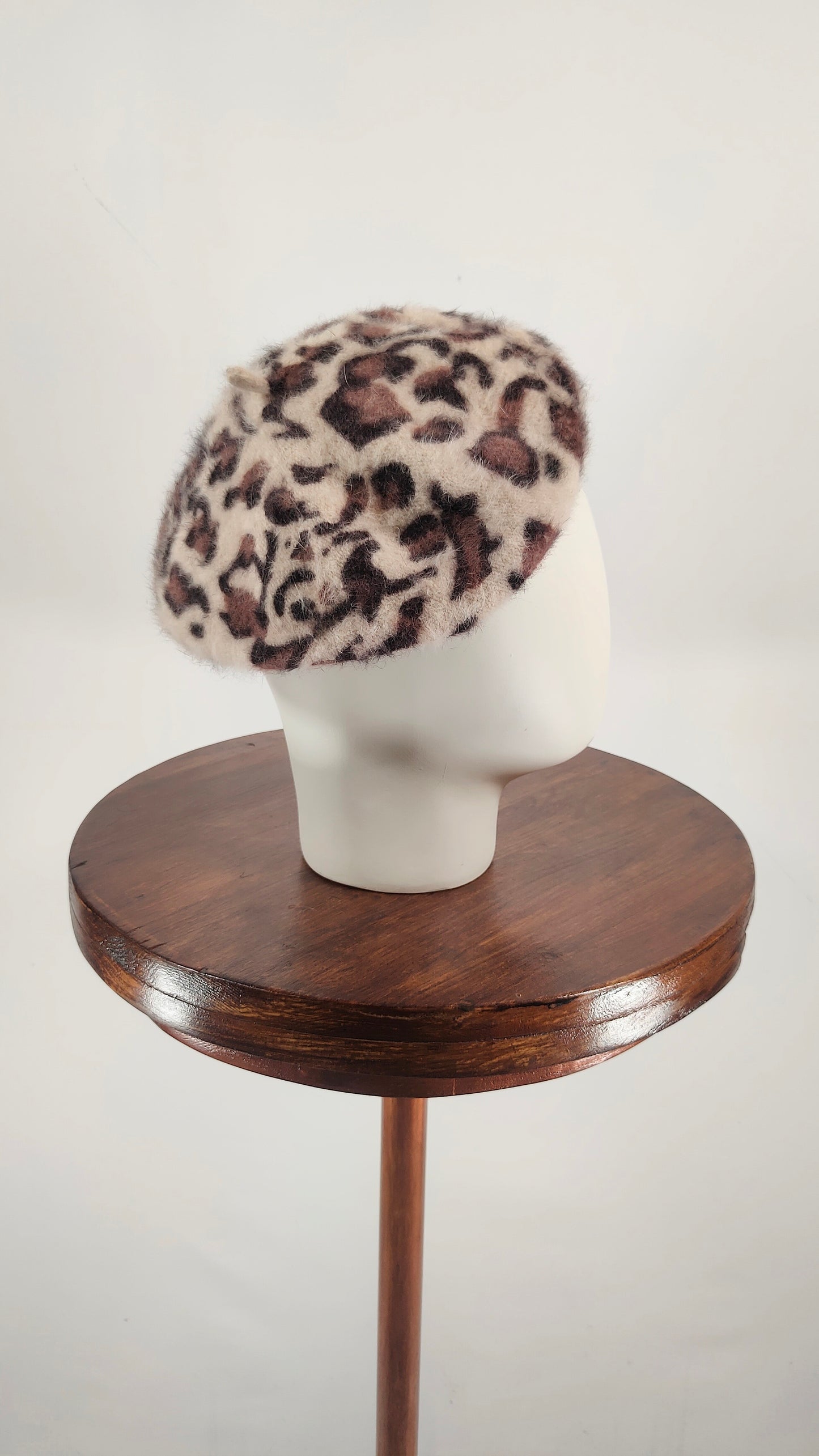 Boina animal print angora