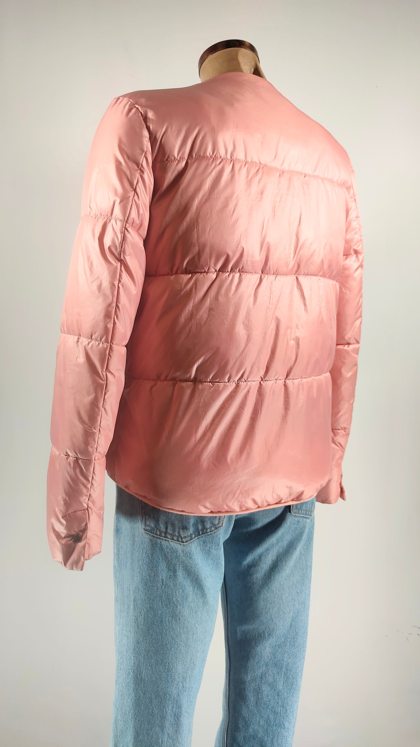 Chaqueta rosa acolchada ajustable