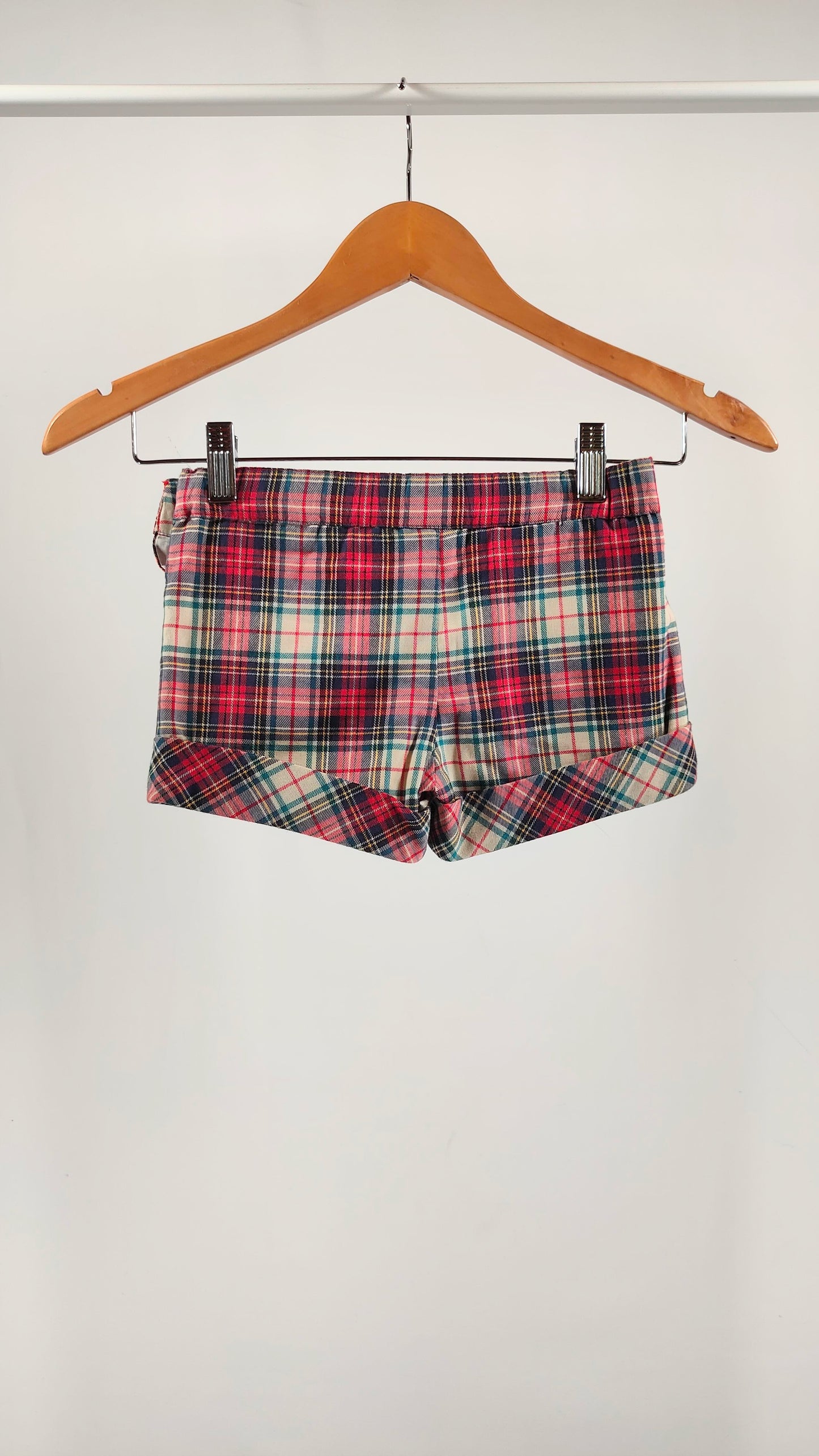 Short Babiné 6A